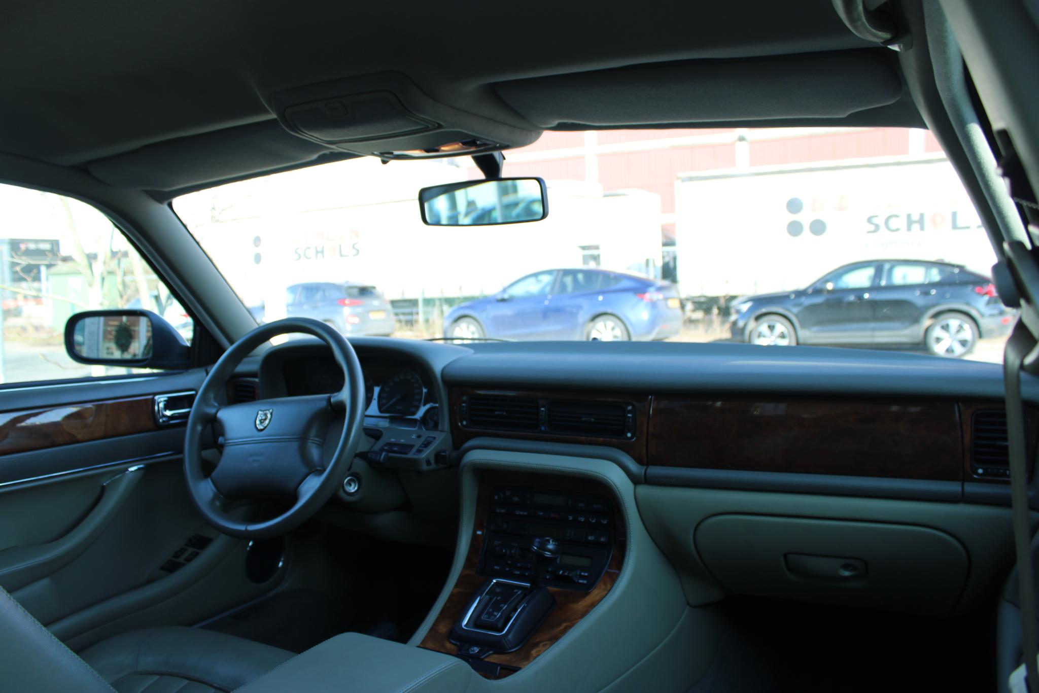 Jaguar XJ 3.2 Executive