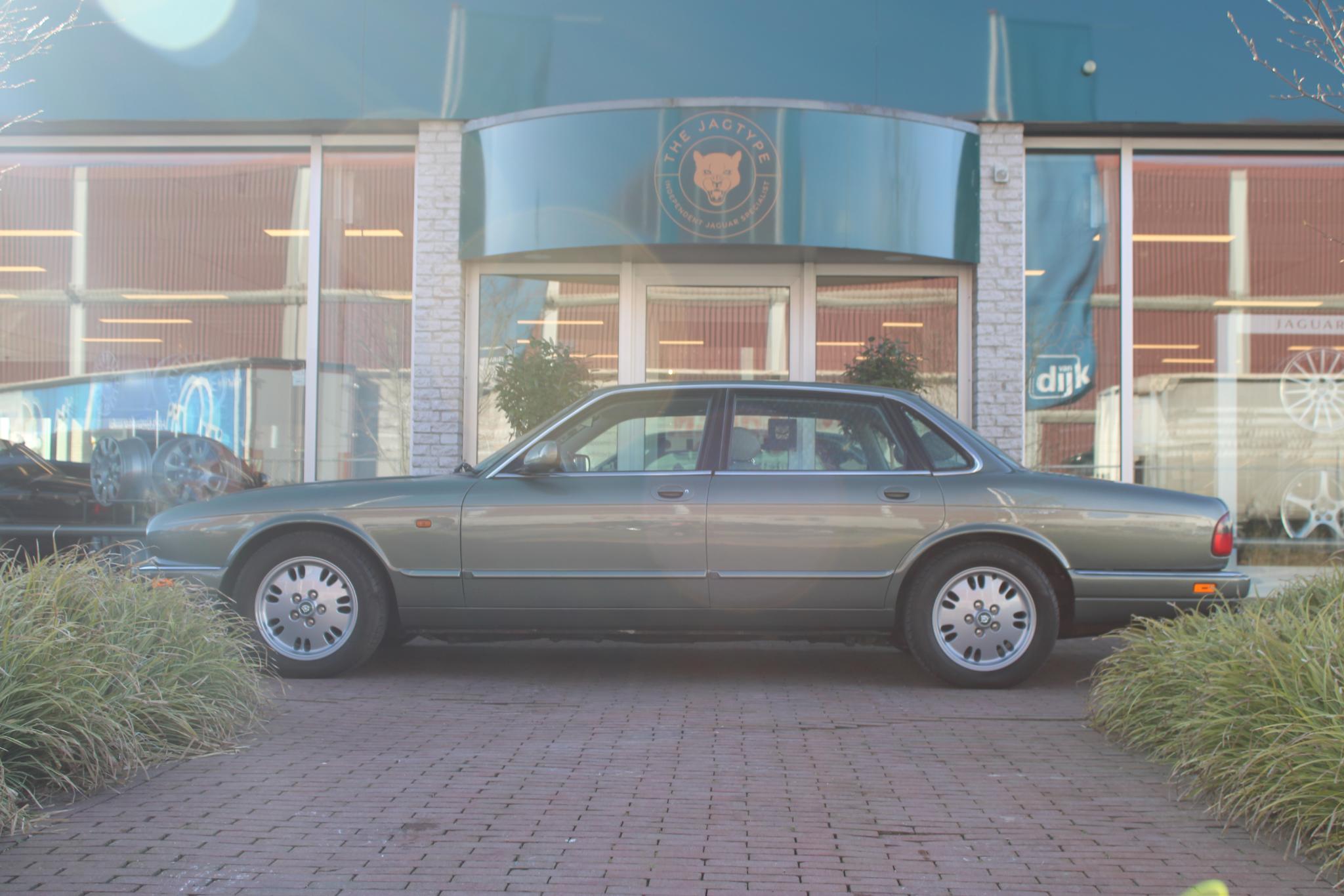 Jaguar XJ 3.2 Executive