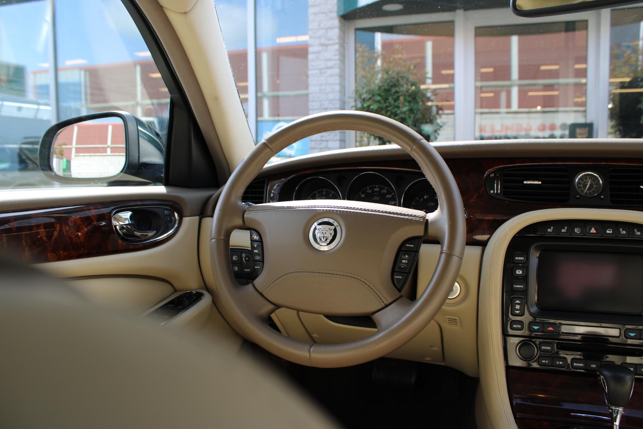 Jaguar XJ 4.2 V8 Sovereign