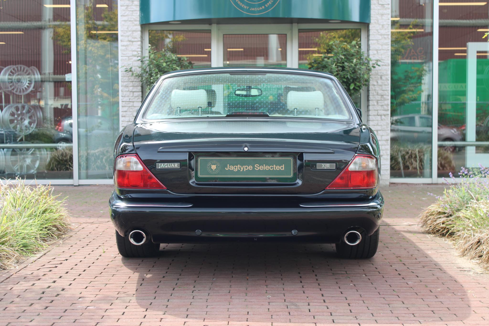 Jaguar XJR 4.0 V8