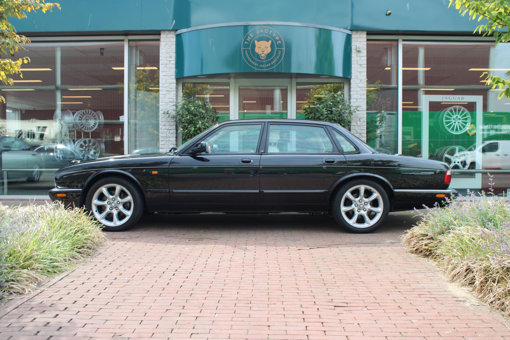 Jaguar XJR 4.0 V8