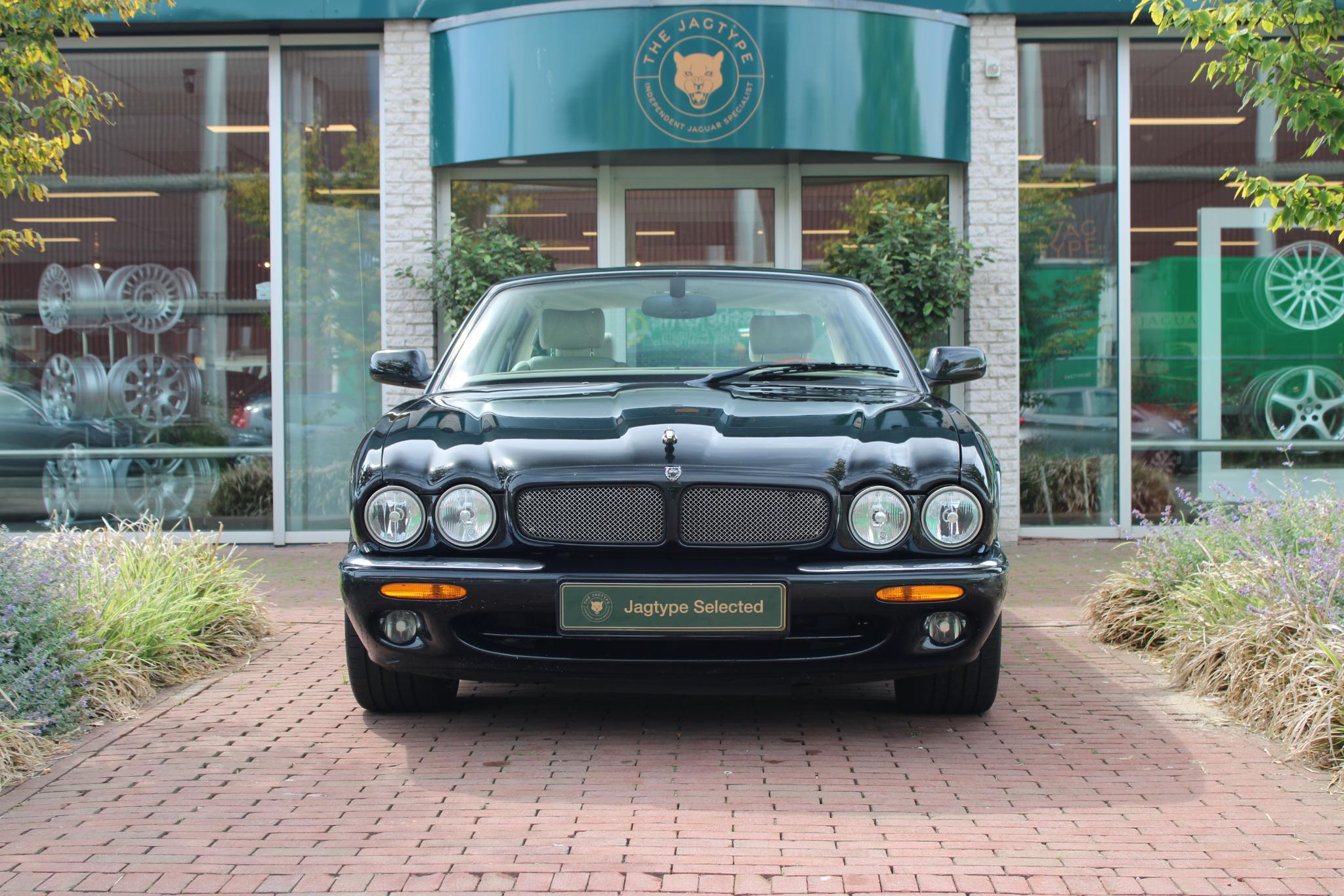 Jaguar XJR 4.0 V8