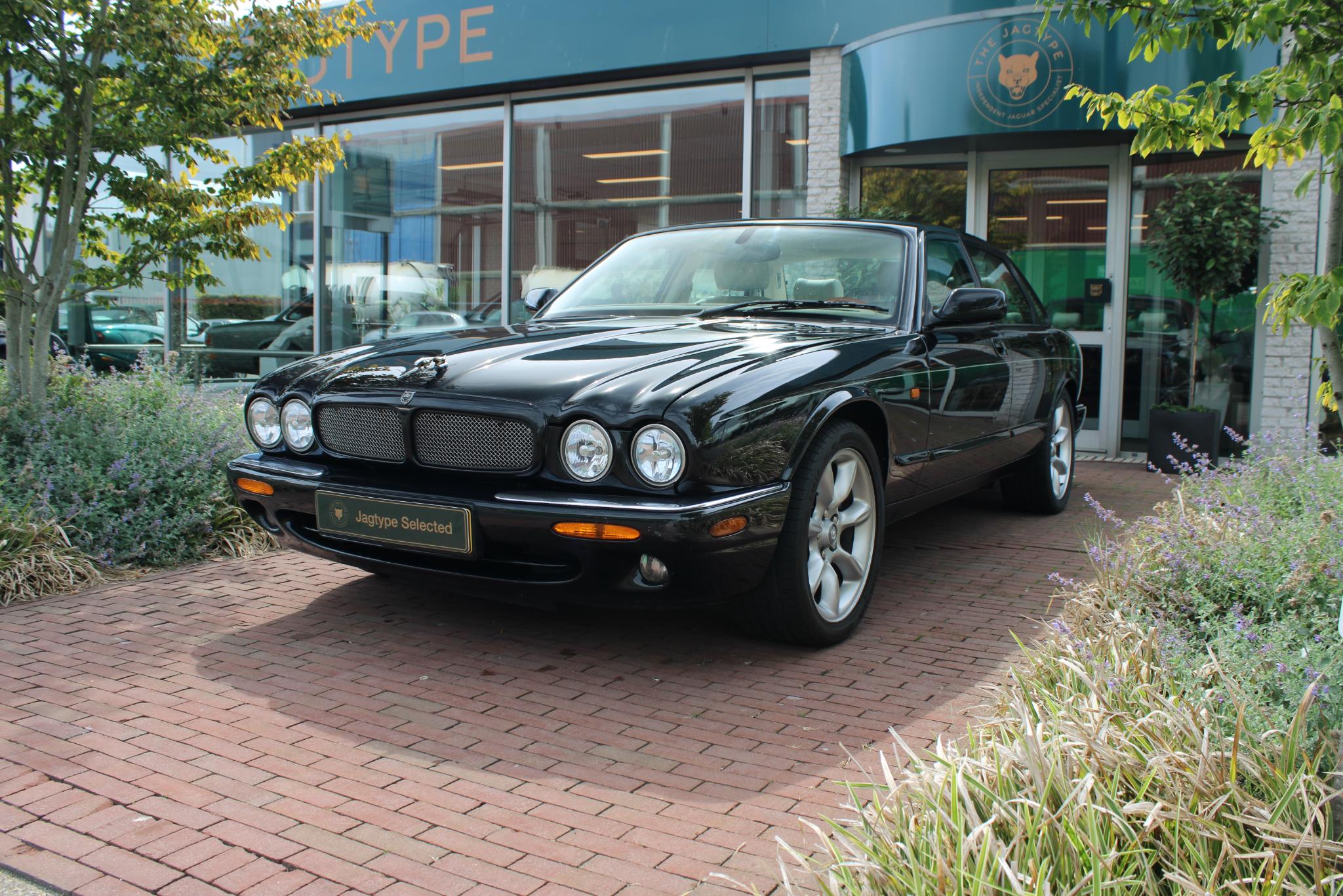 Jaguar XJR 4.0 V8