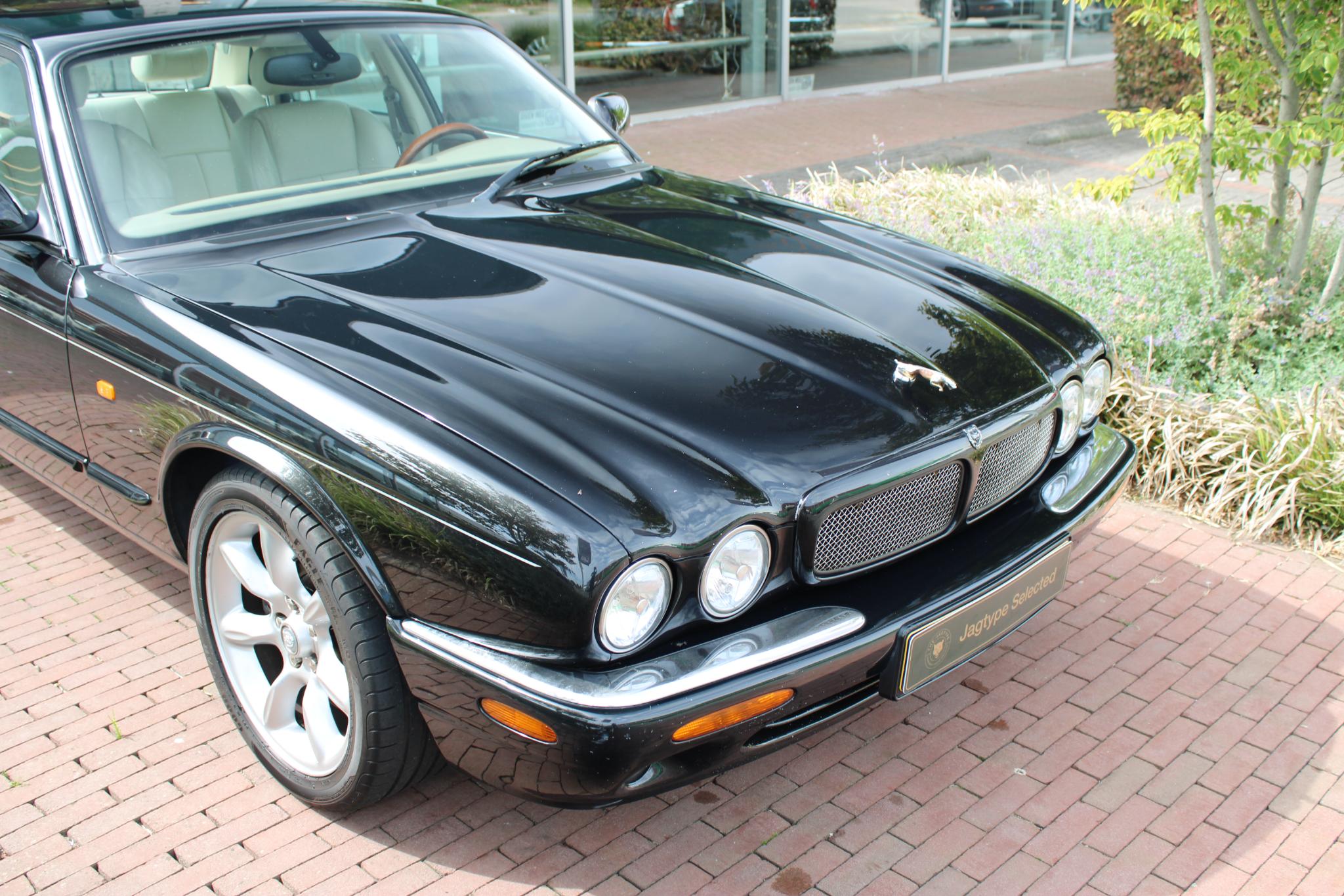 Jaguar XJR 4.0 V8