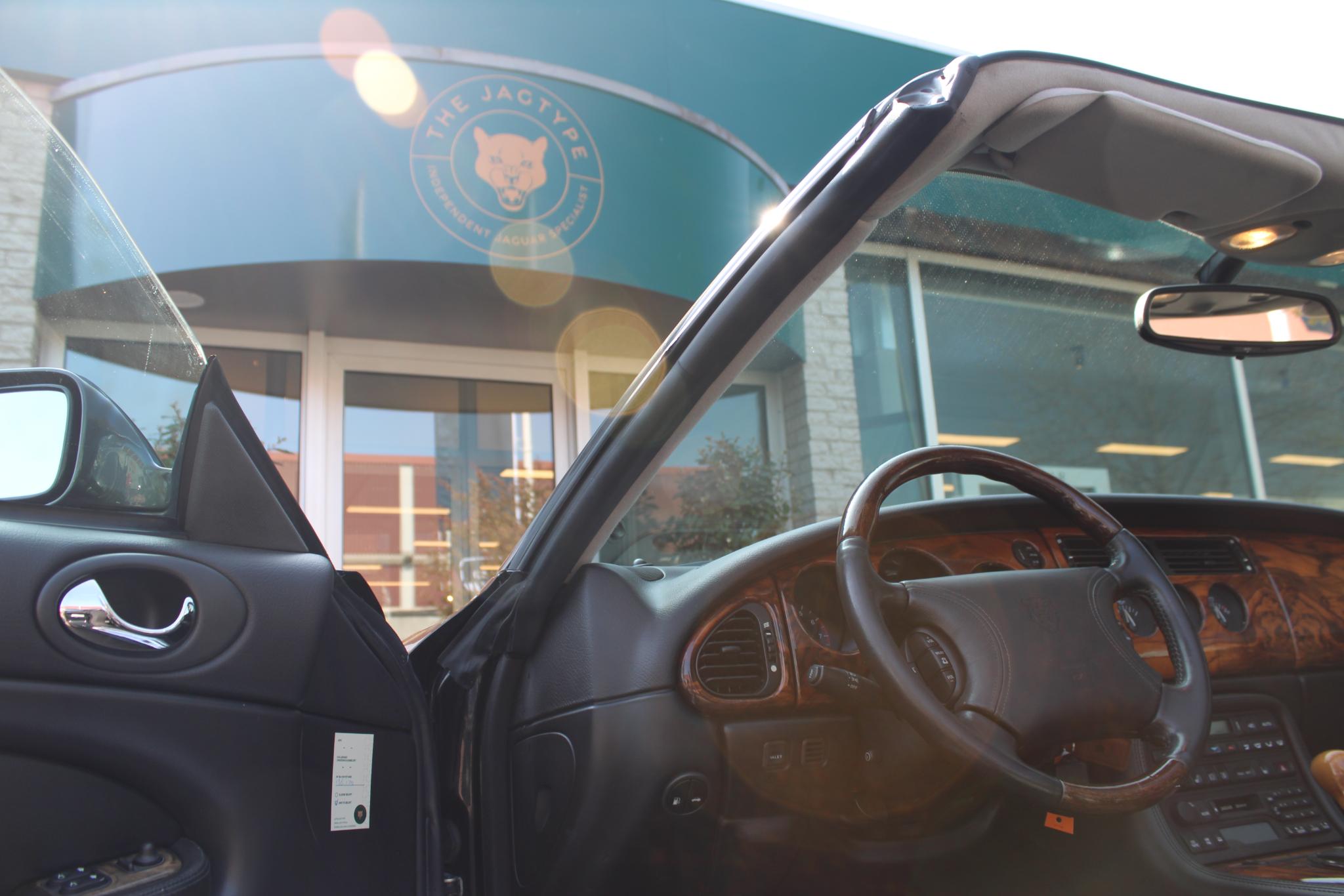 Jaguar XKR 4.0 V8 Convertible