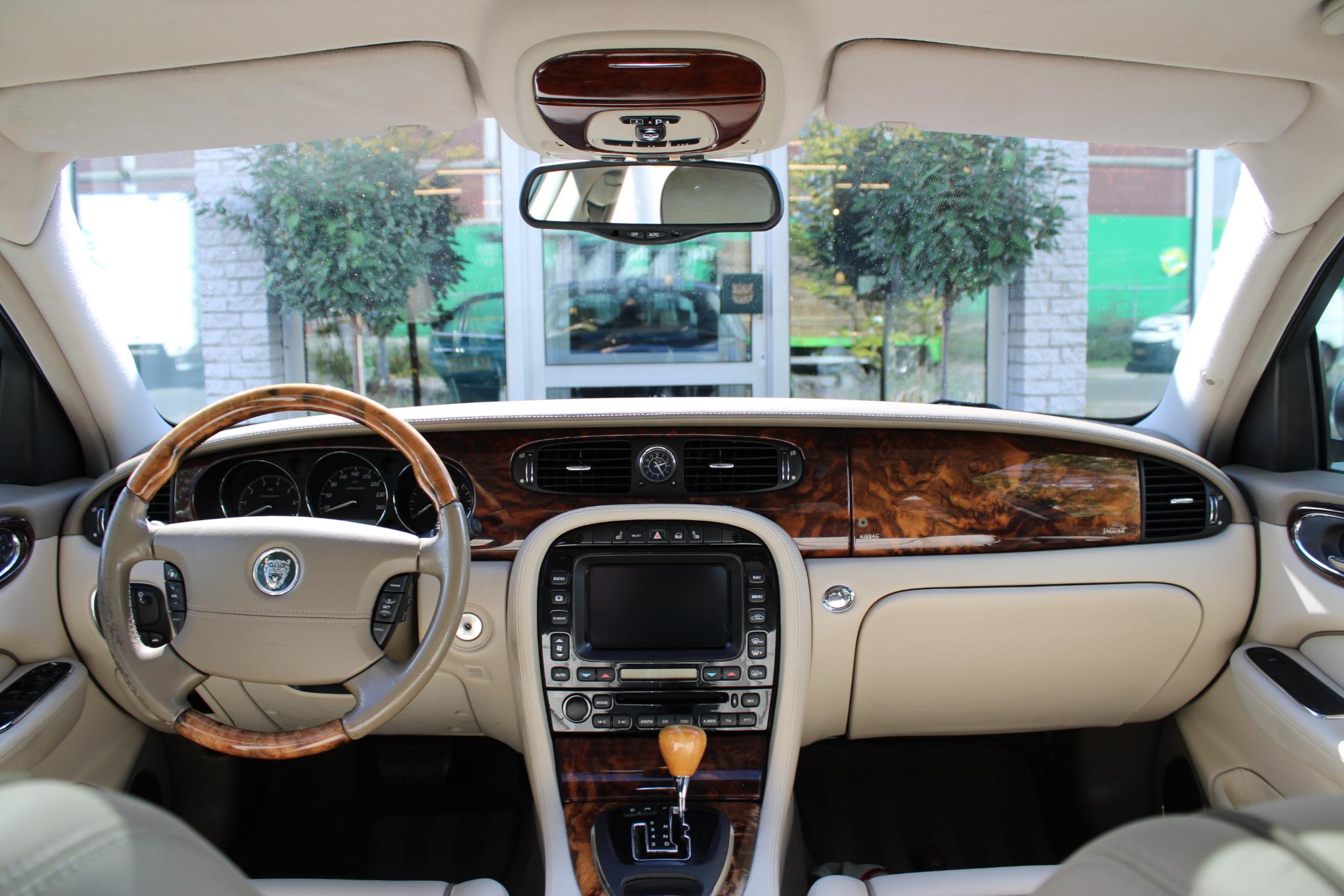 Jaguar XJ 4.2 V8 Super