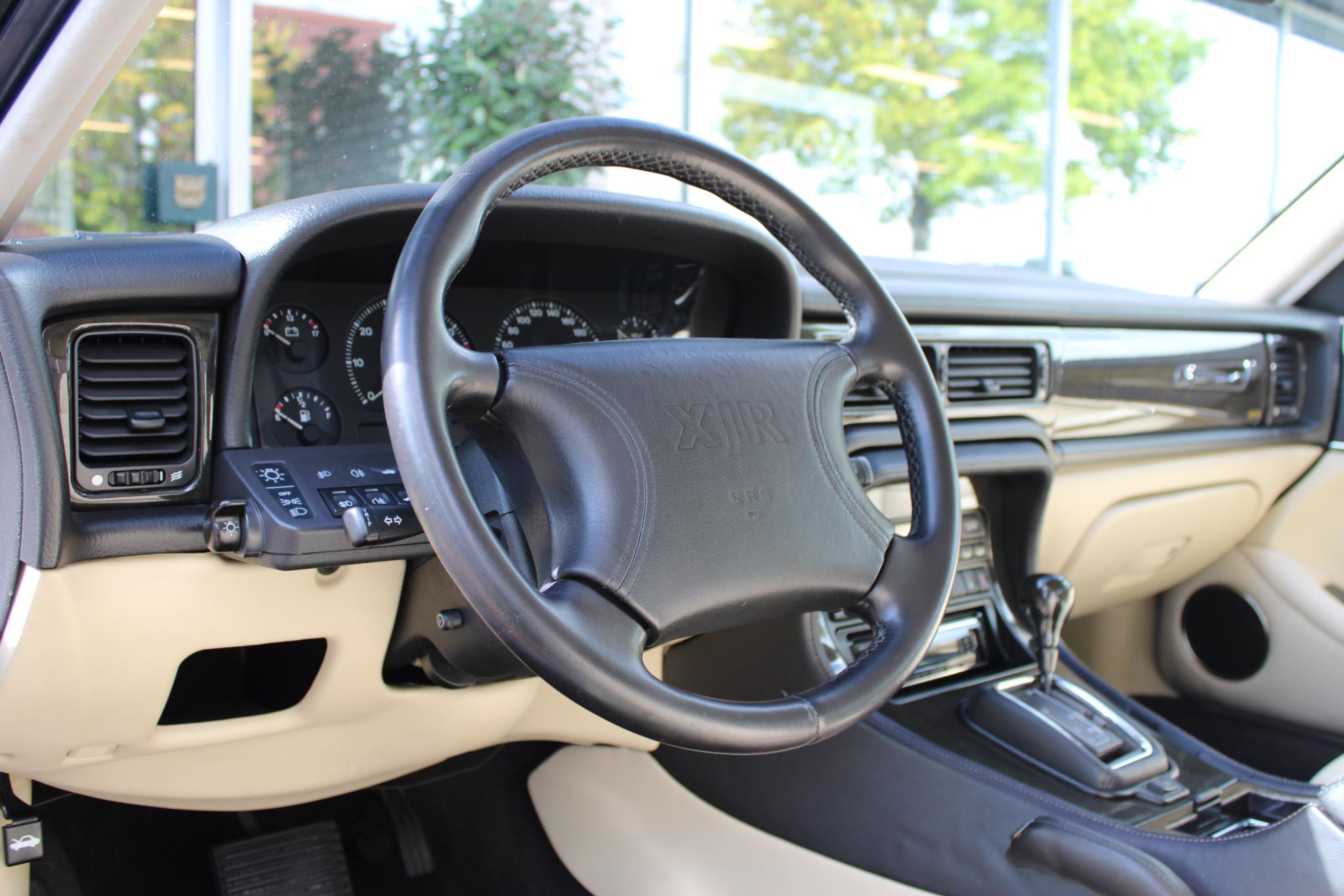 Jaguar XJR 4.0