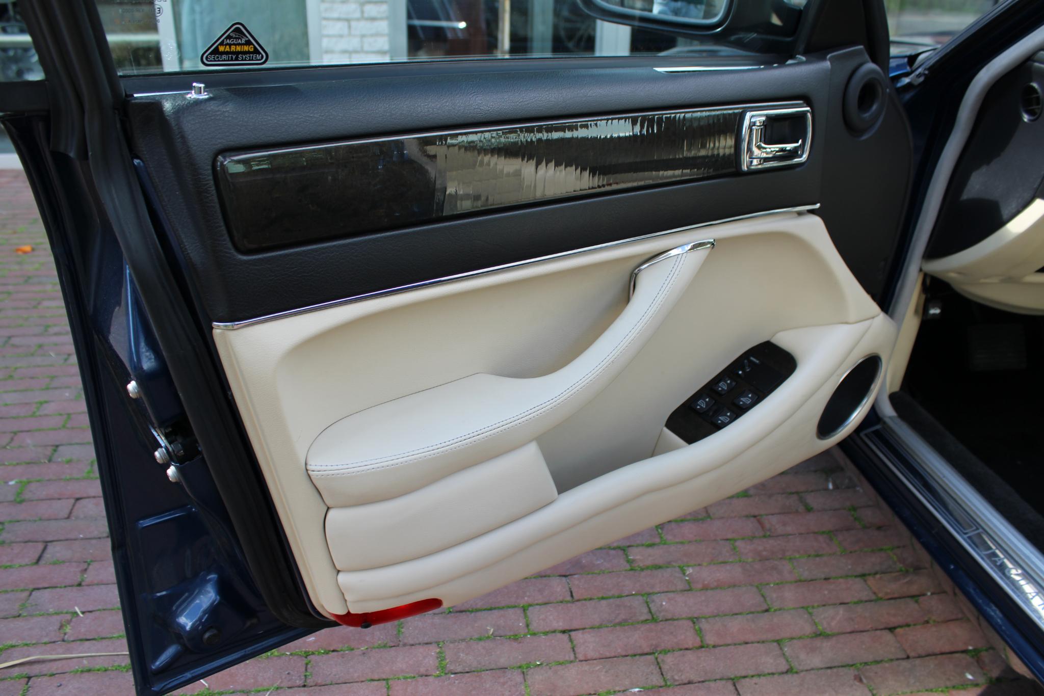 Jaguar XJR 4.0