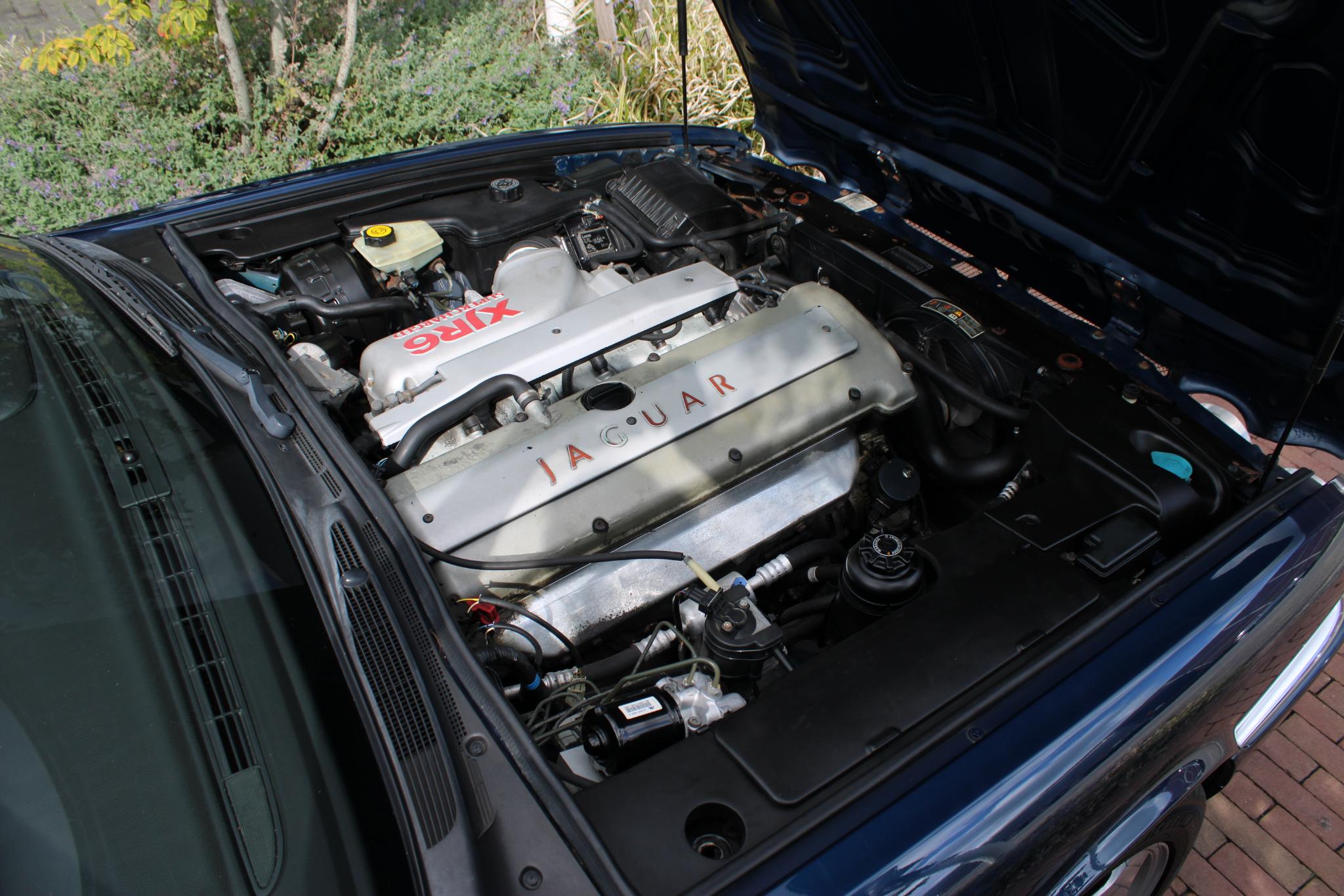 Jaguar XJR 4.0