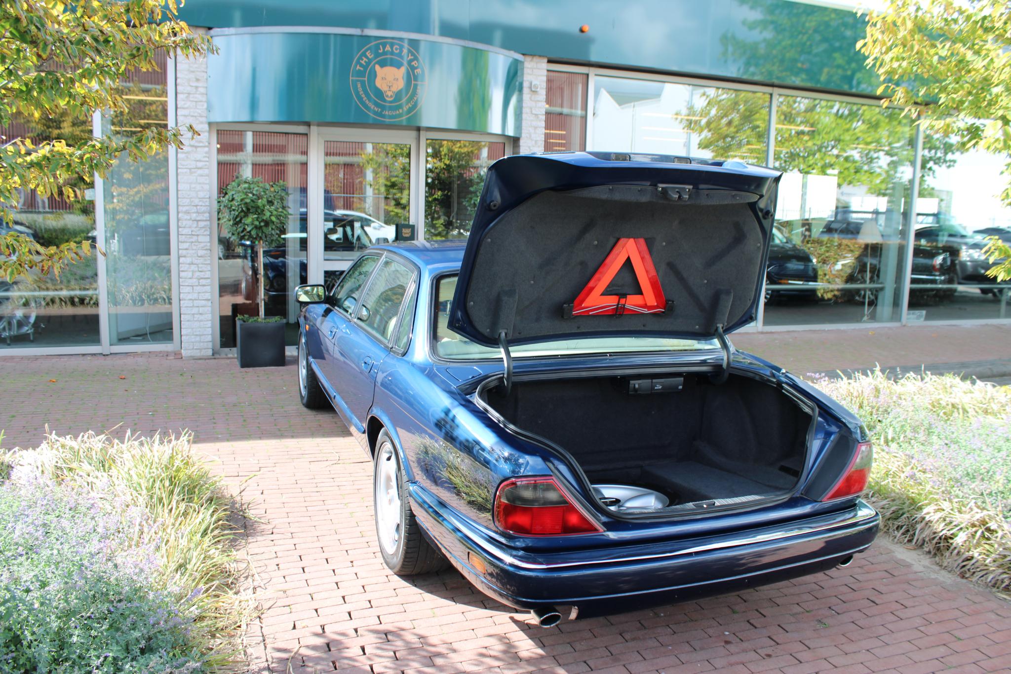 Jaguar XJR 4.0