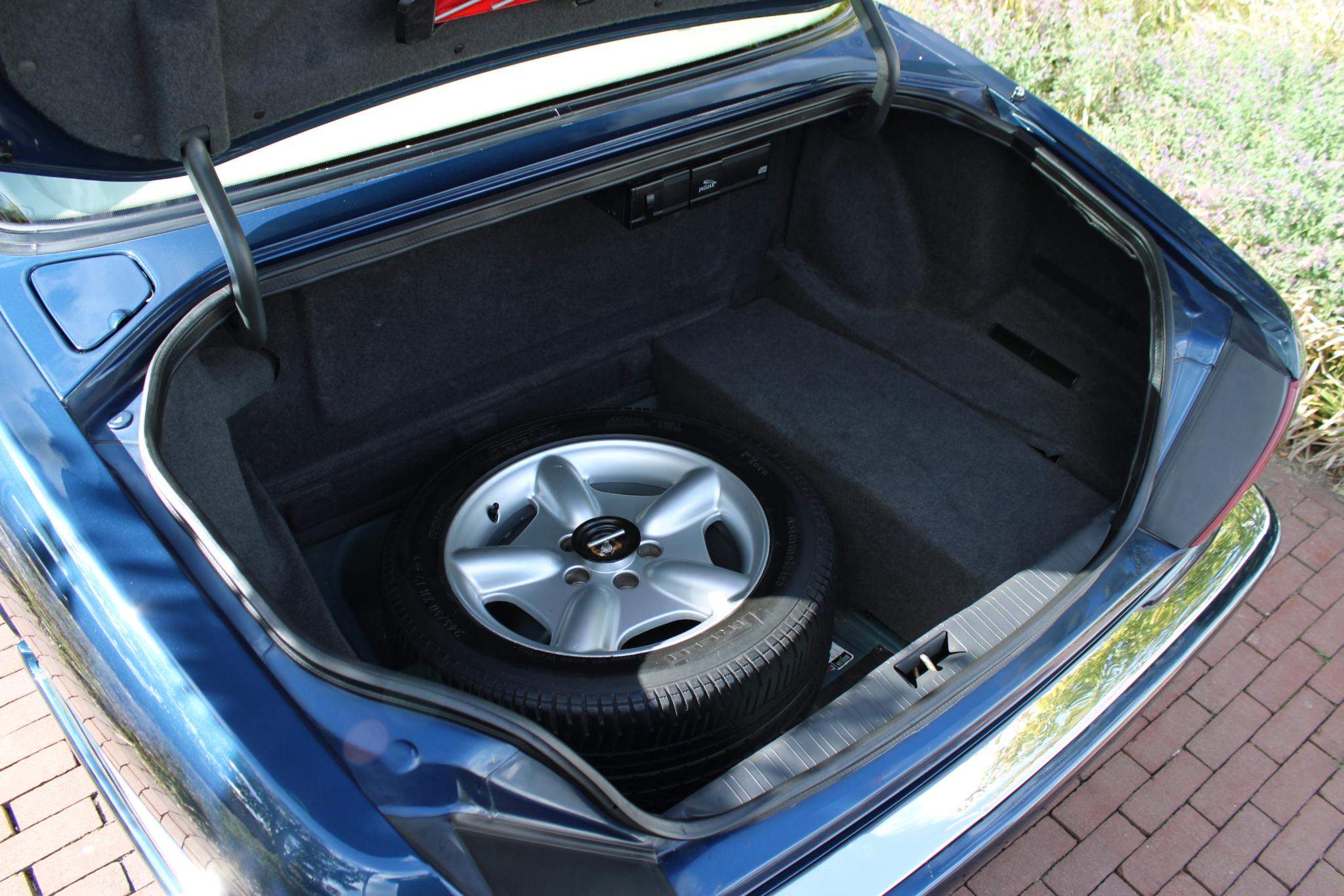 Jaguar XJR 4.0