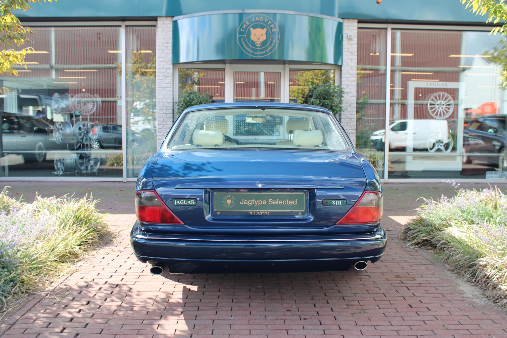 Jaguar XJR 4.0