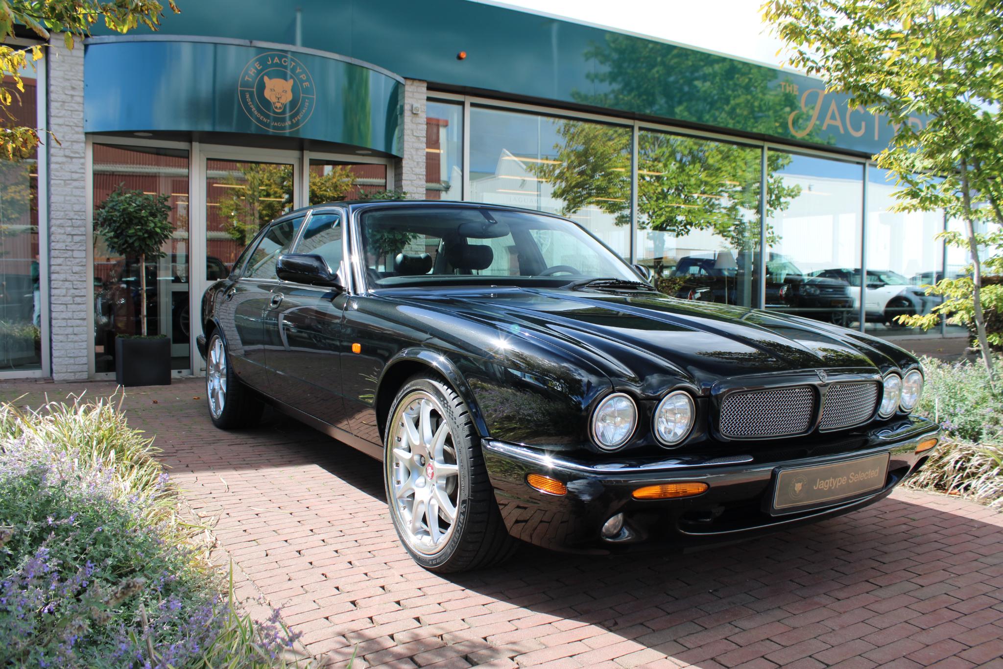 Jaguar XJR 4.0 V8