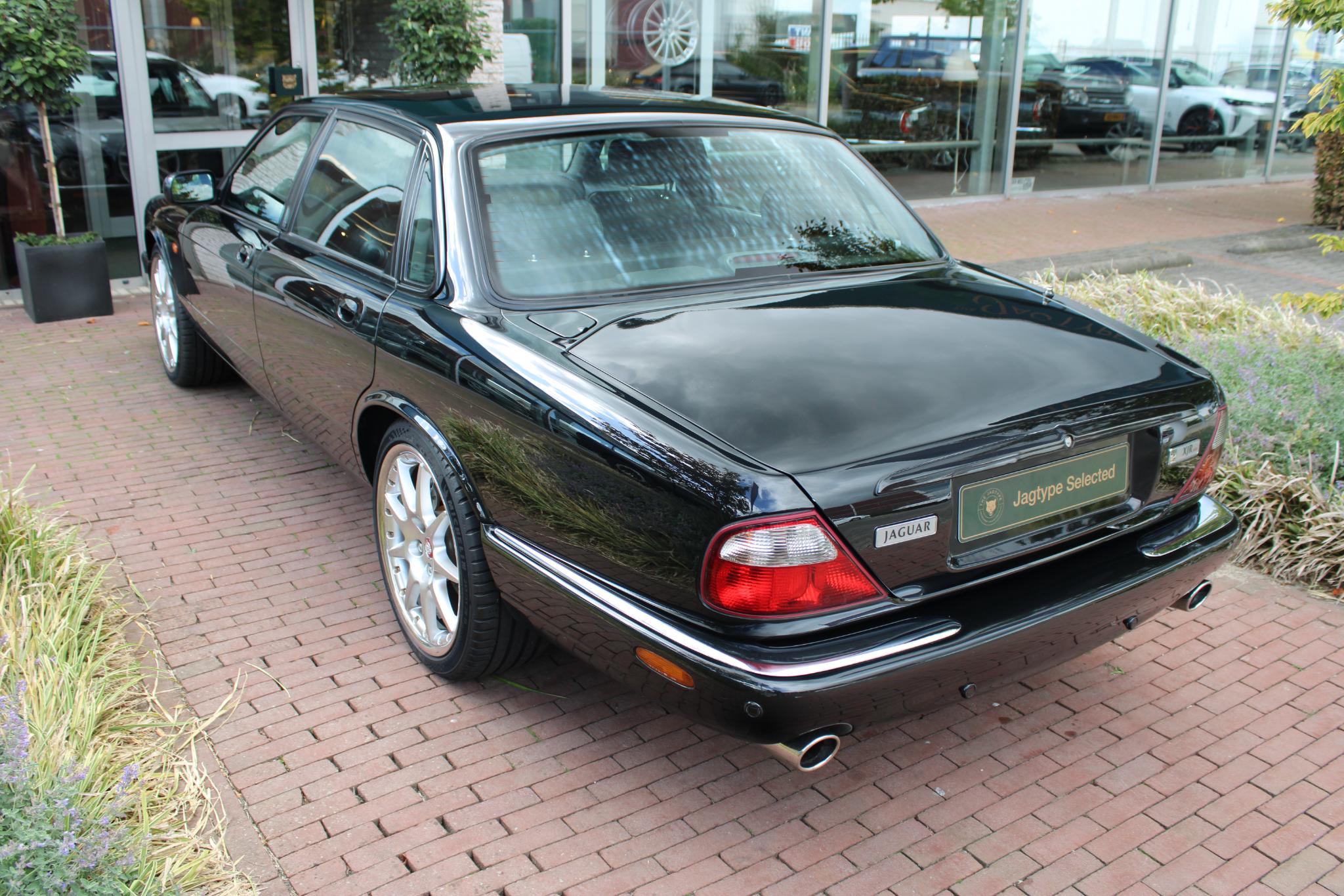 Jaguar XJR 4.0 V8
