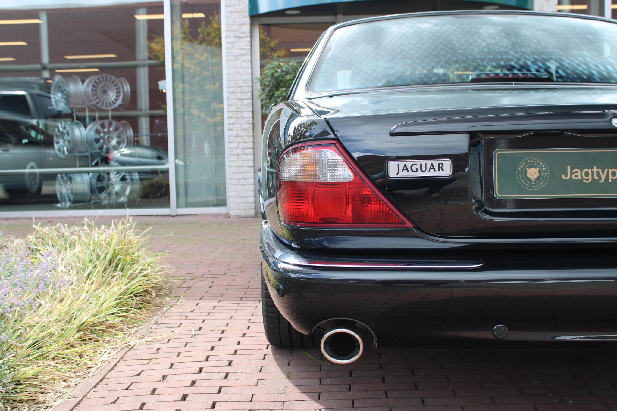 Jaguar XJR 4.0 V8