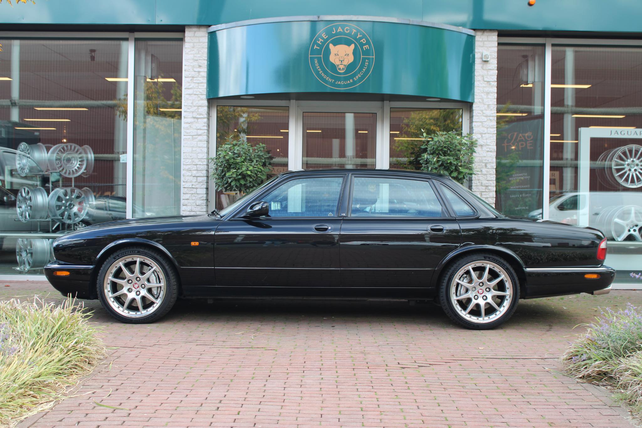 Jaguar XJR 4.0 V8