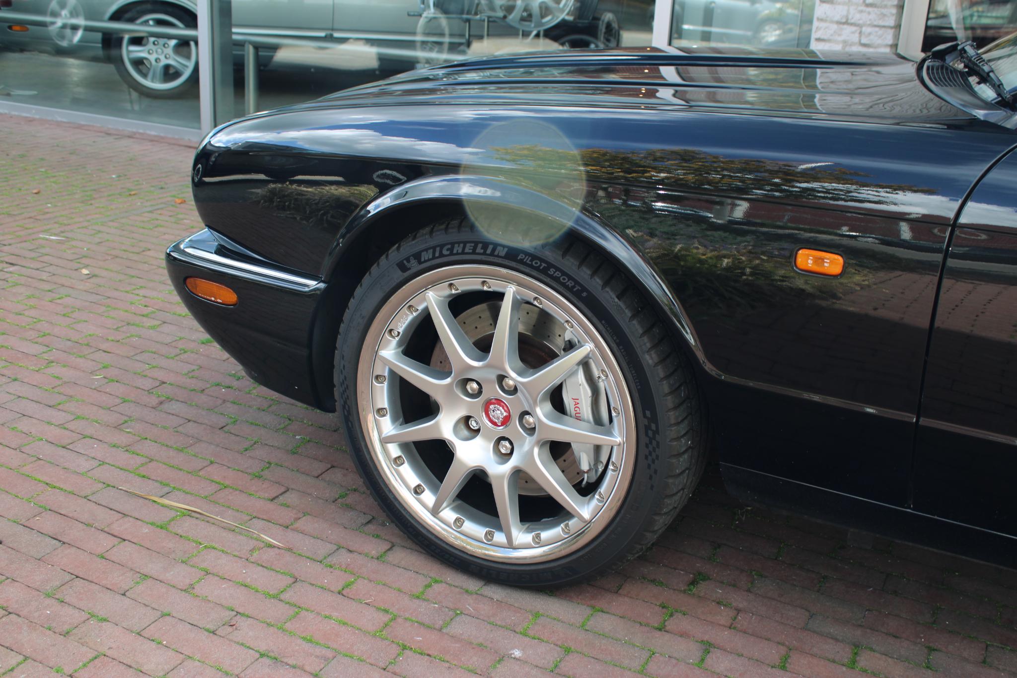 Jaguar XJR 4.0 V8