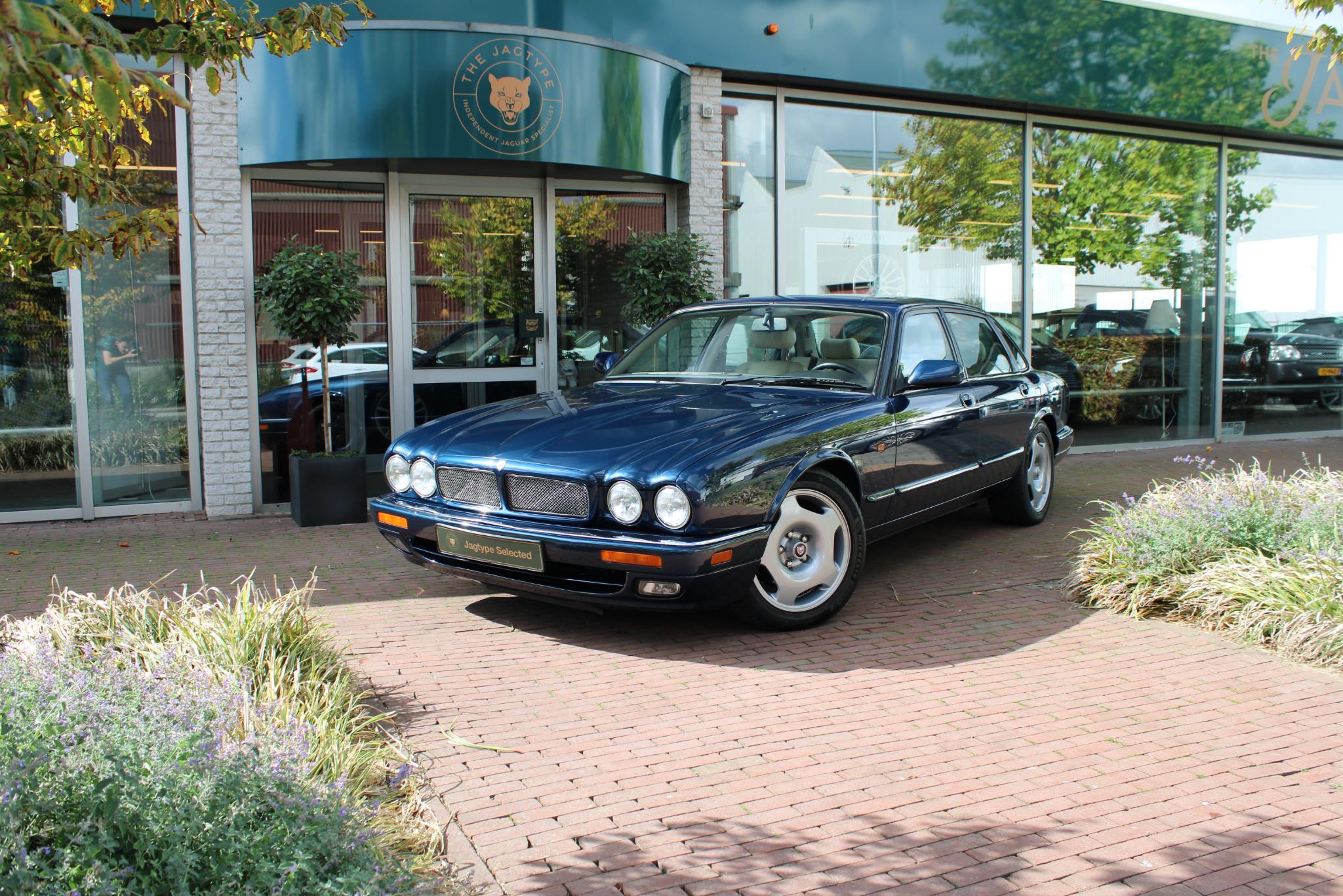 Jaguar XJR 4.0