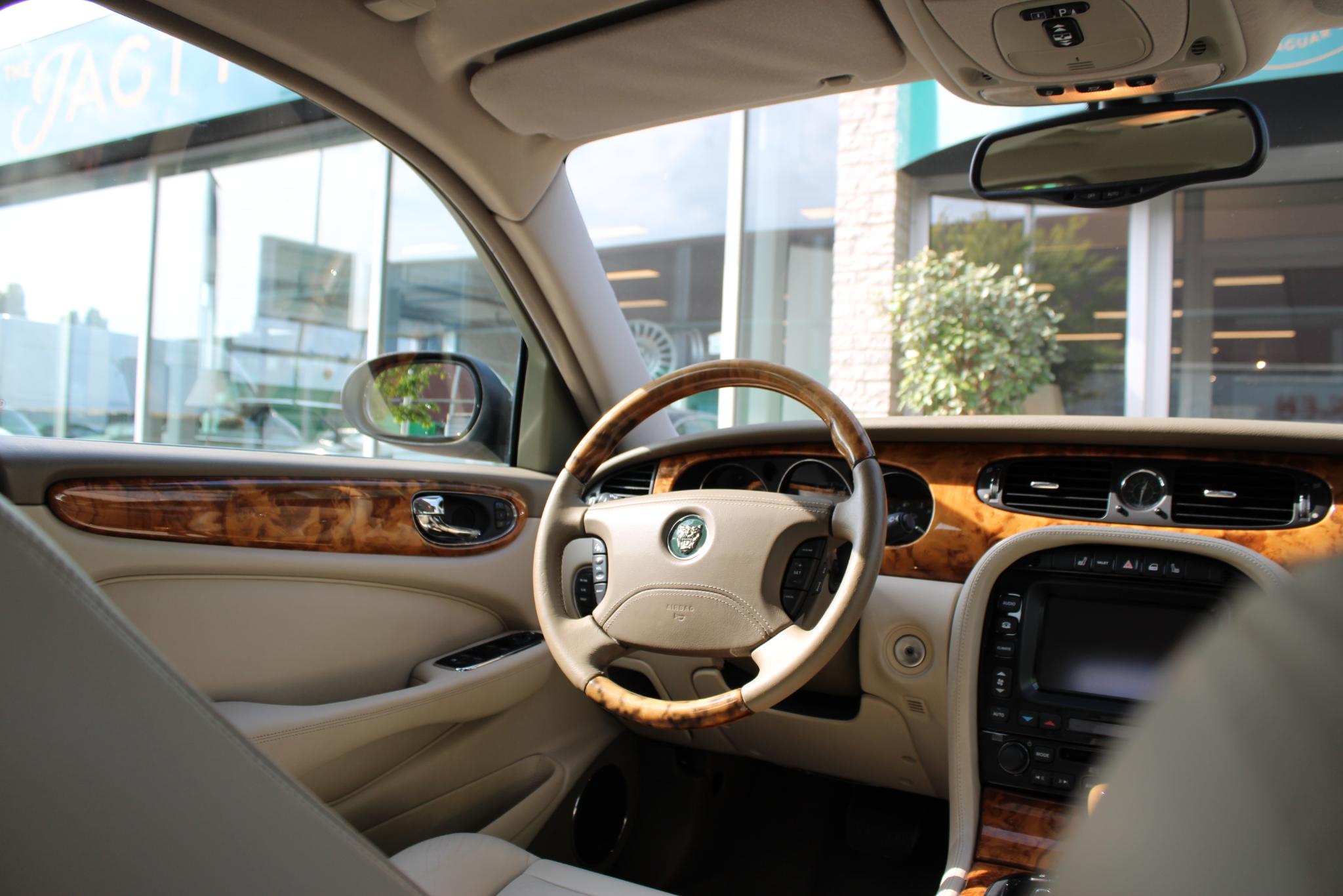 Jaguar XJ 4.2 V8 Executive