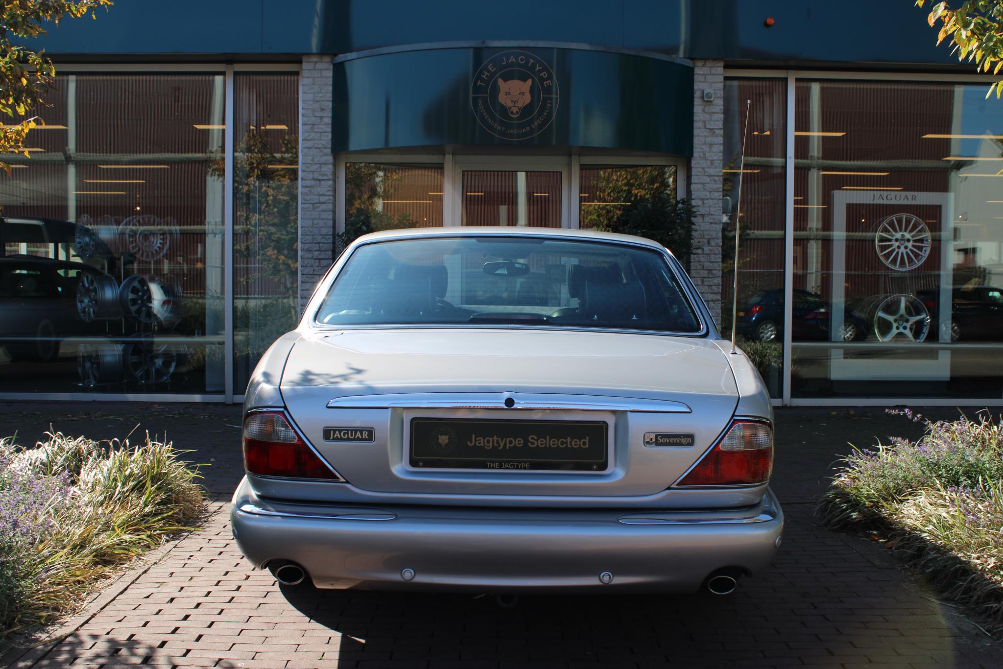 Jaguar Sovereign 3.2 V8