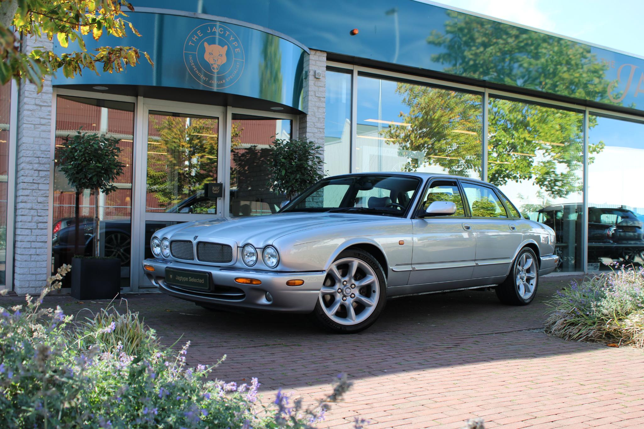 Jaguar XJR 4.0 V8
