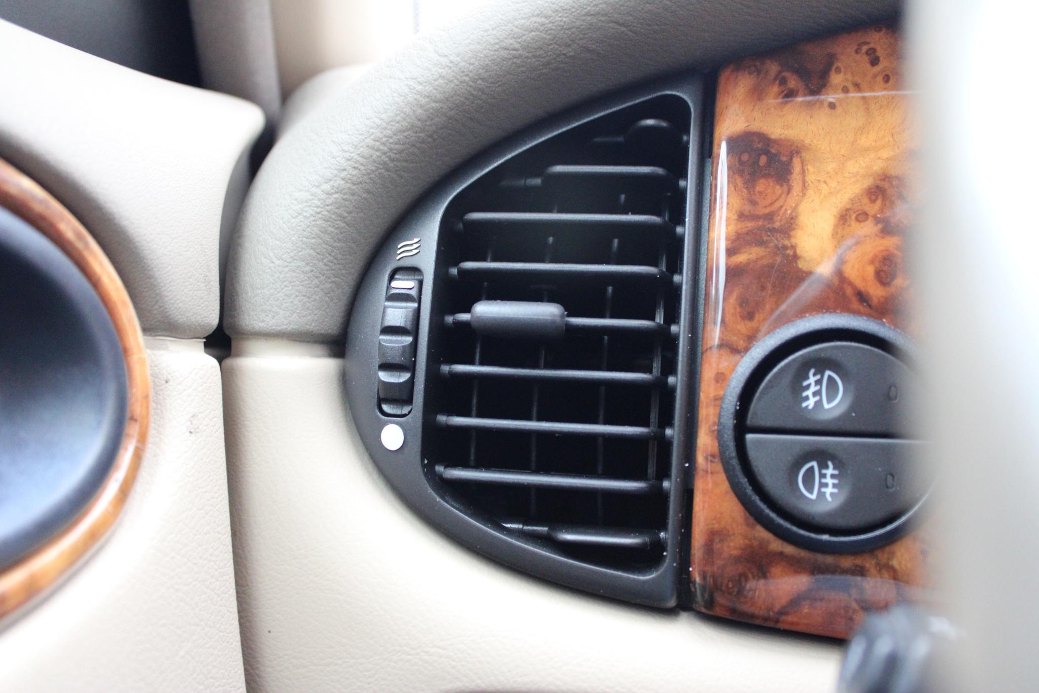 Jaguar Sovereign 4.0 V8