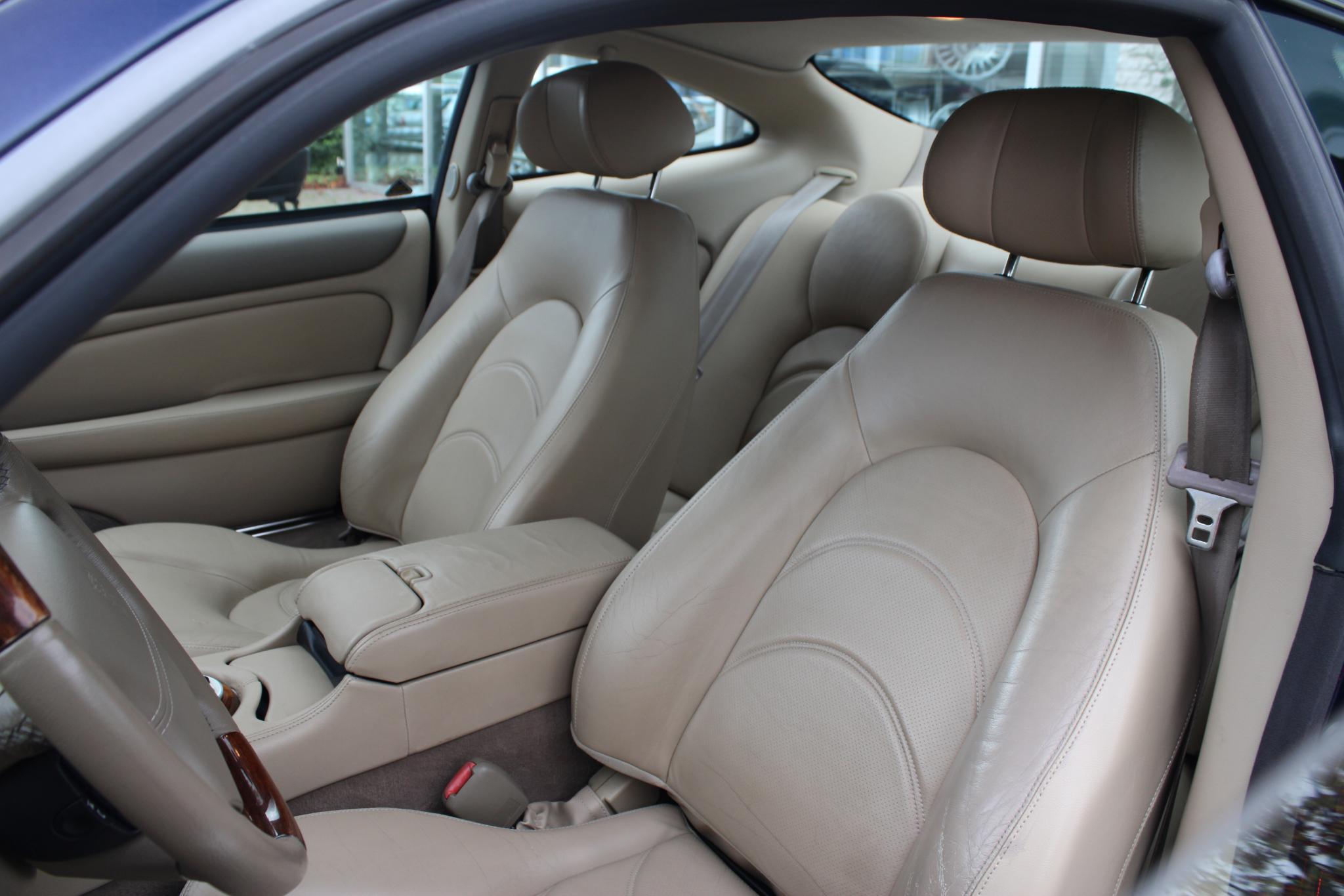 Jaguar XK8 4.0 V8 Coupé