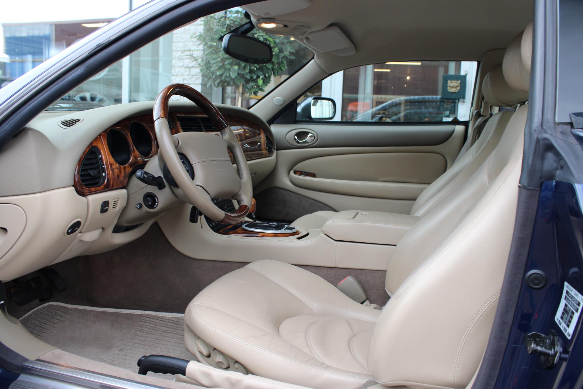 Jaguar XK8 4.0 V8 Coupé