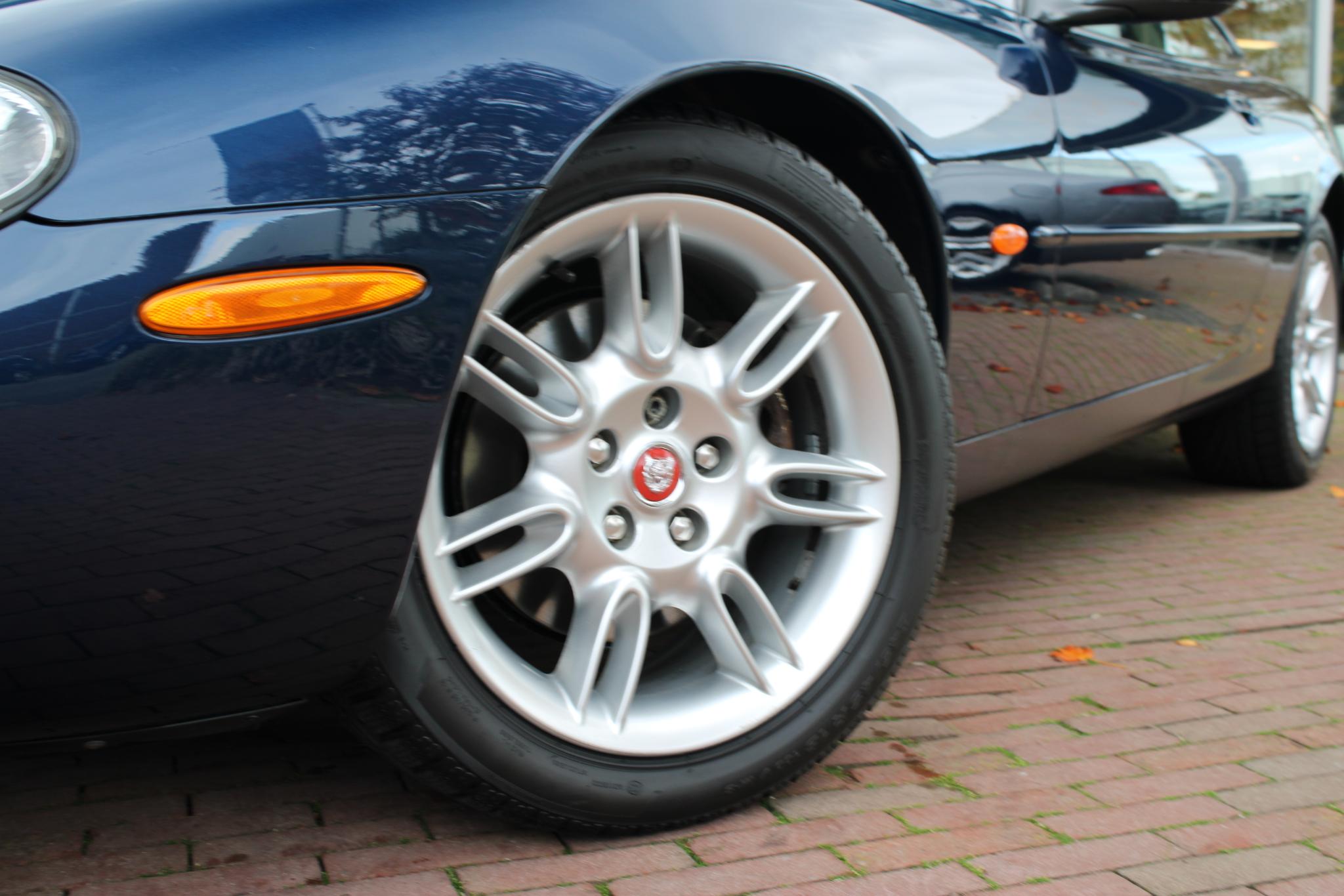 Jaguar XK8 4.0 V8 Coupé