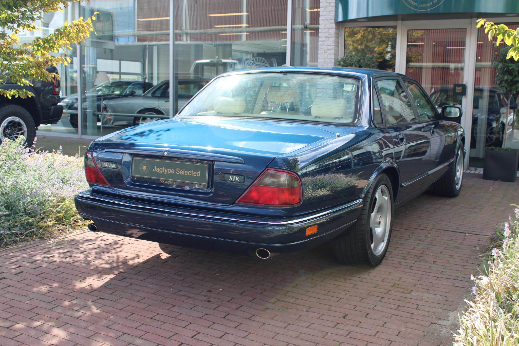 Jaguar XJR 4.0