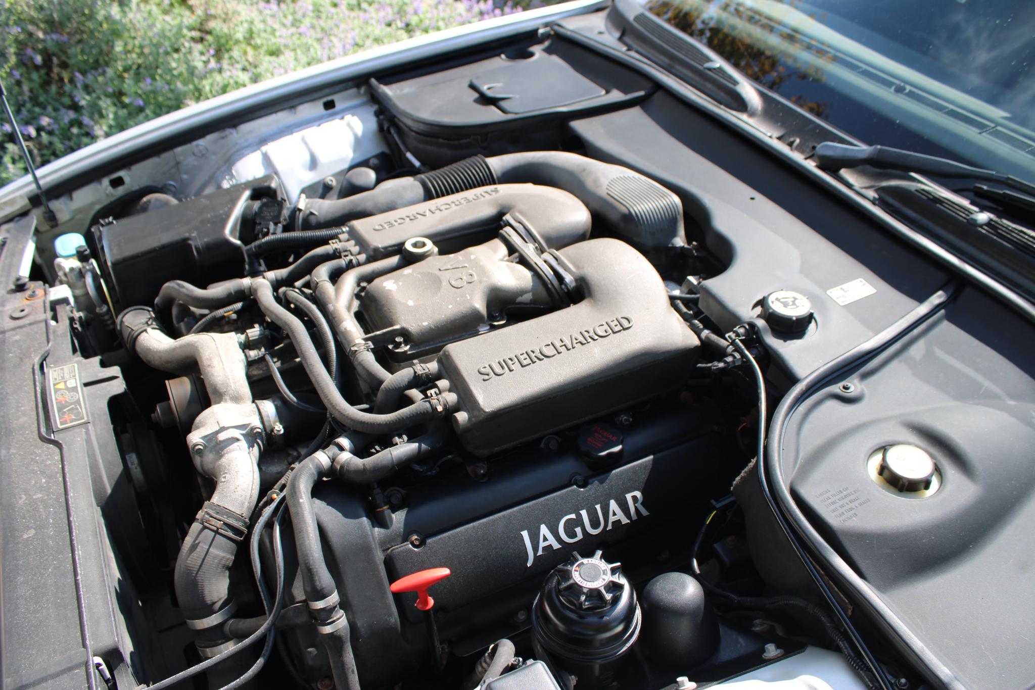 Jaguar XJR 4.0 V8