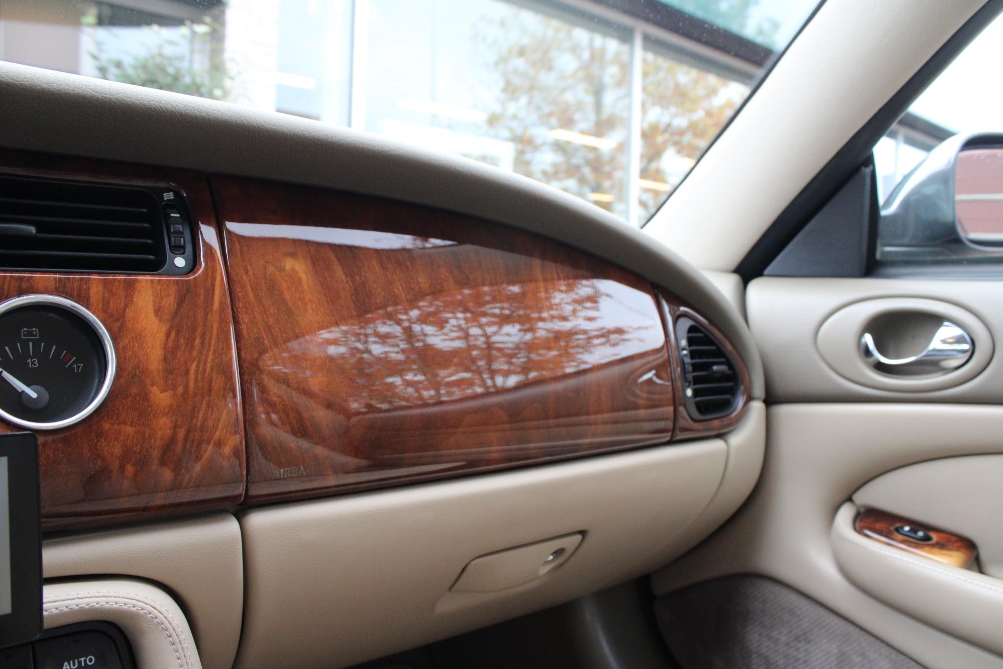 Jaguar XK8 4.0 V8 Coupé Very Nice condition Saphire Bleu