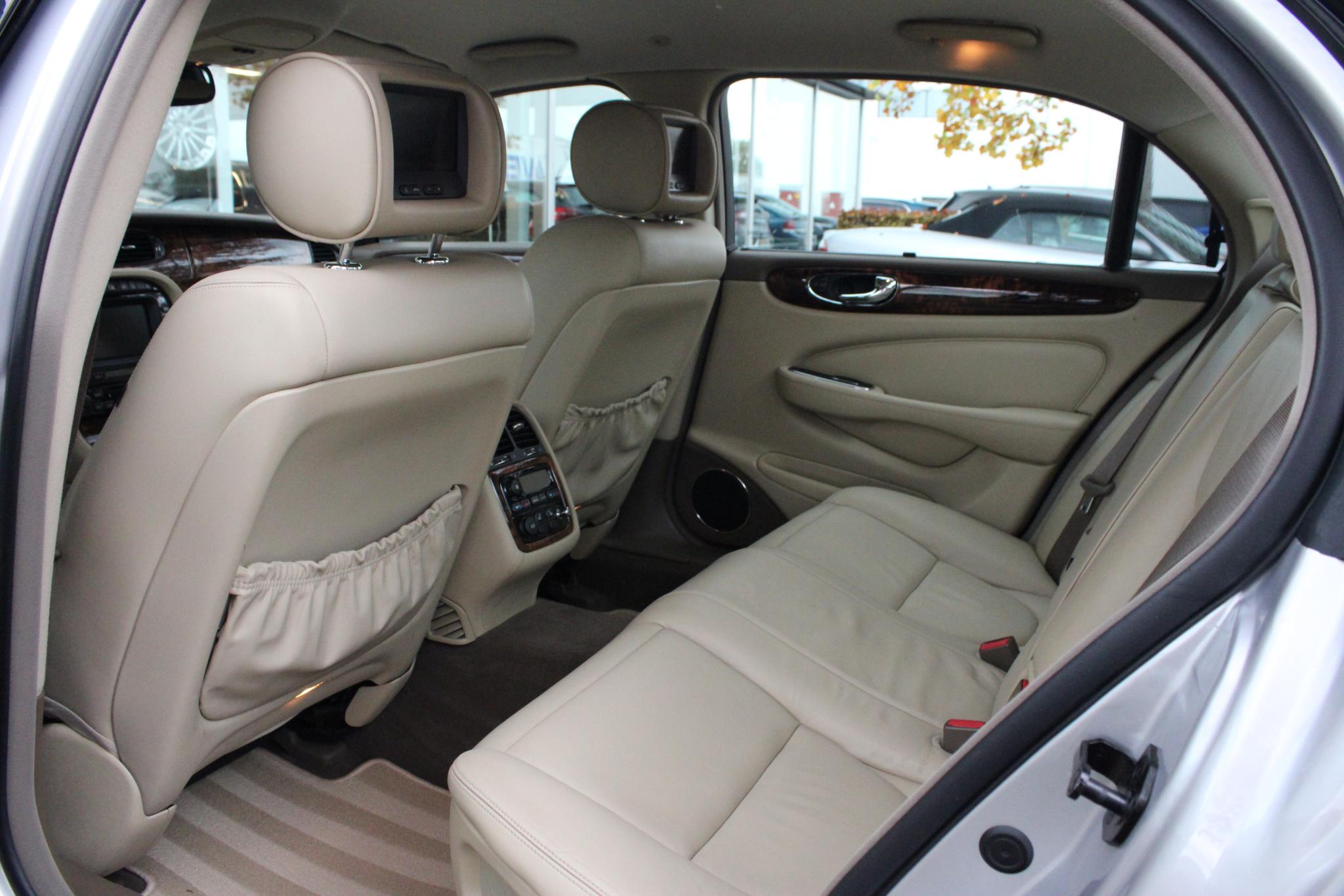 Jaguar XJ 4.2 V8 Sovereign LWB