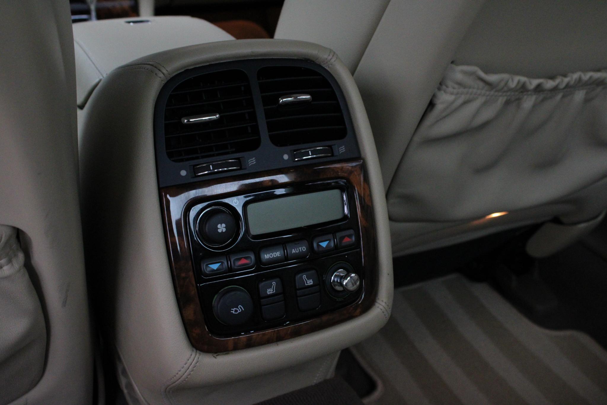 Jaguar XJ 4.2 V8 Sovereign LWB