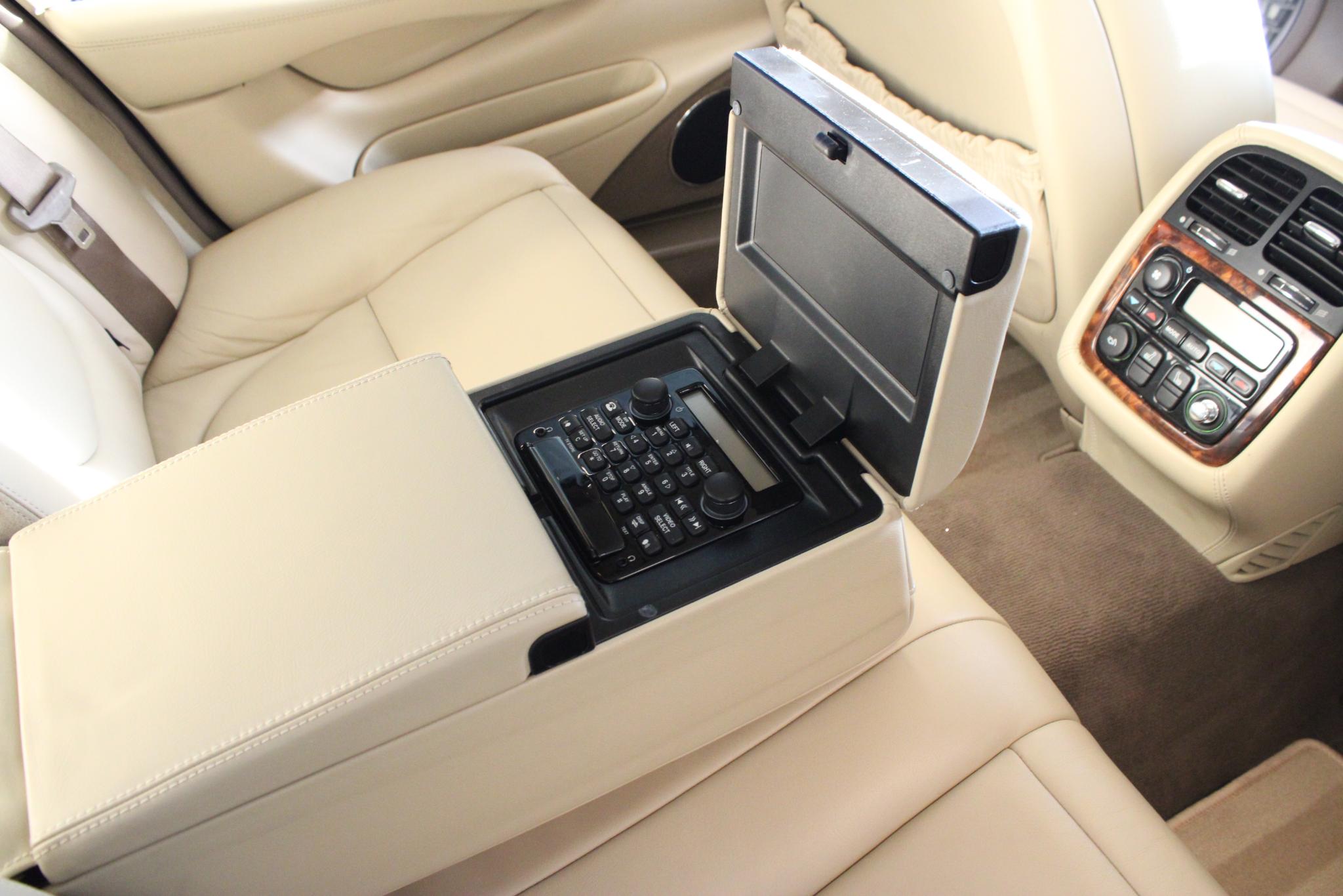 Jaguar XJ 4.2 V8 Sovereign LWB