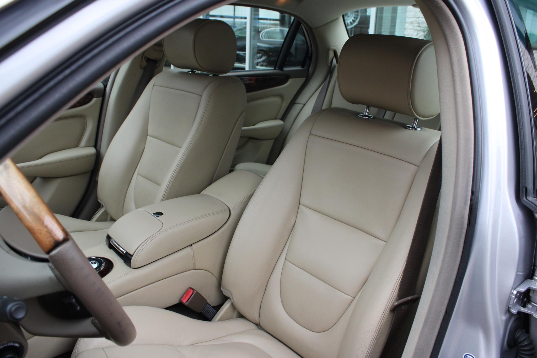 Jaguar XJ 4.2 V8 Sovereign LWB