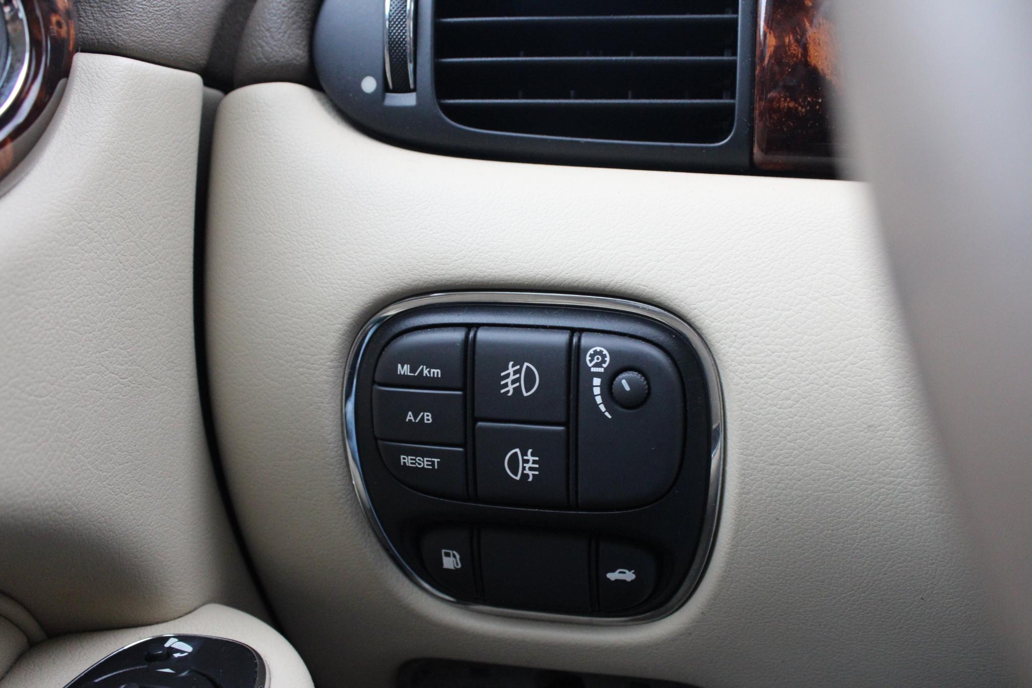 Jaguar XJ 4.2 V8 Sovereign LWB