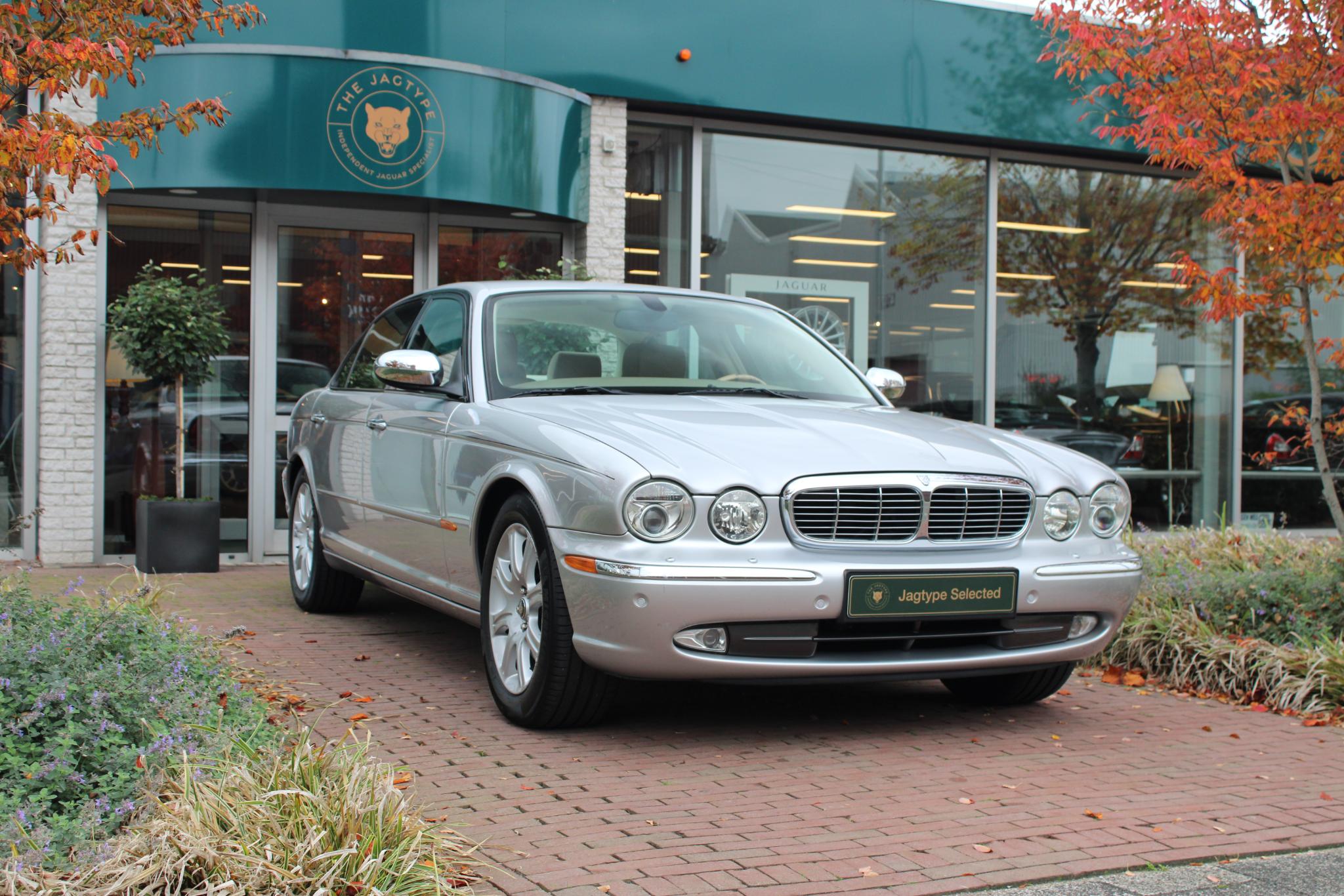 Jaguar XJ 4.2 V8 Sovereign LWB