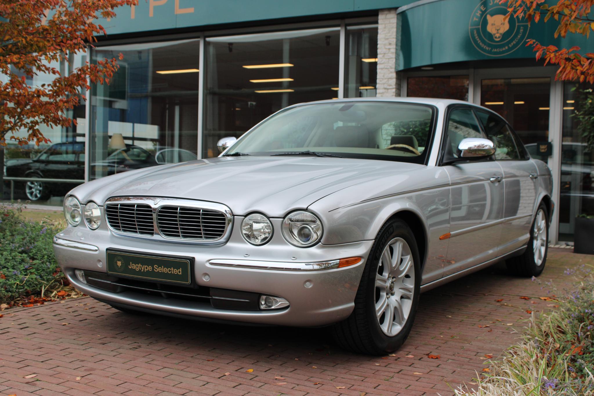 Jaguar XJ 4.2 V8 Sovereign LWB