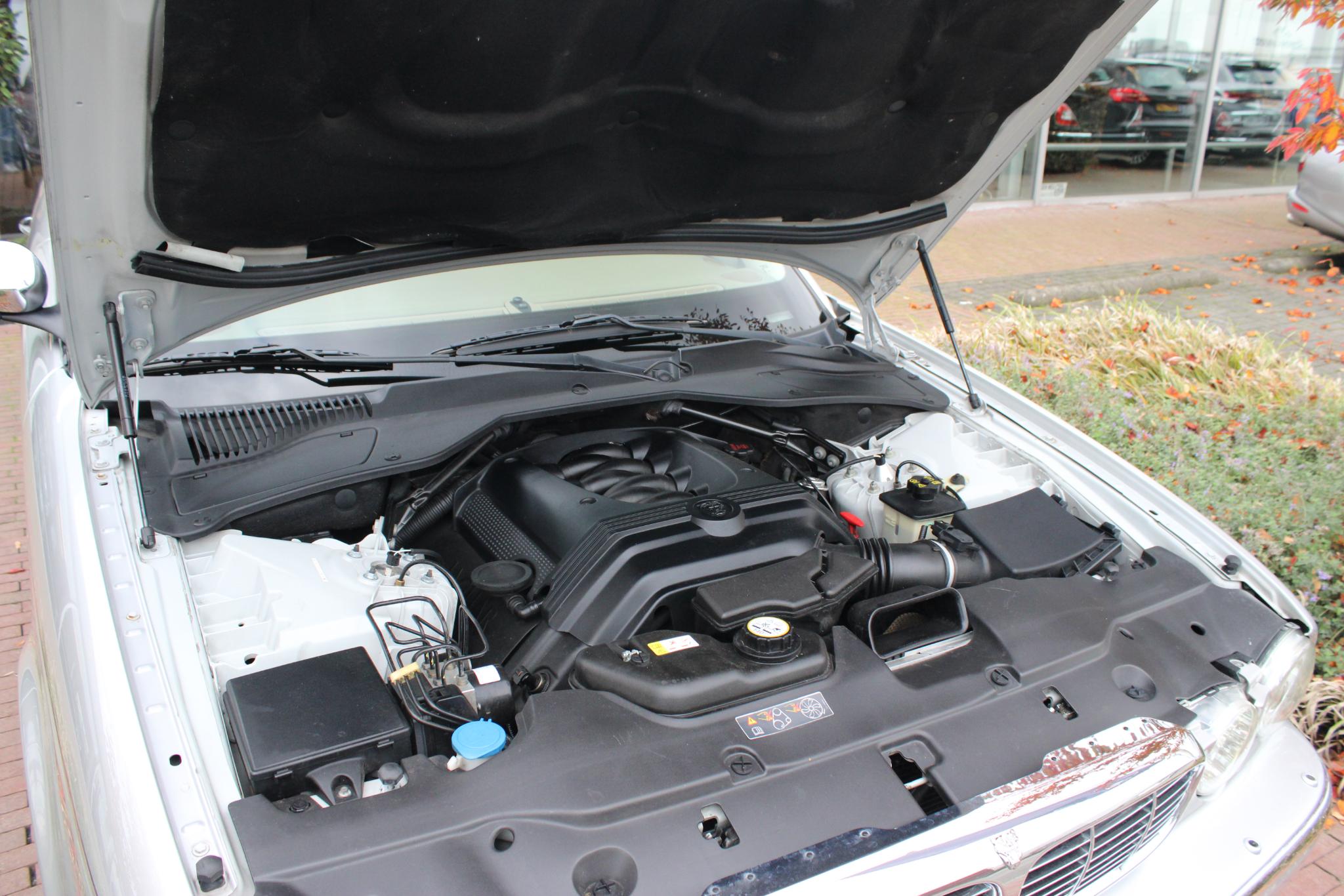 Jaguar XJ 4.2 V8 Sovereign LWB