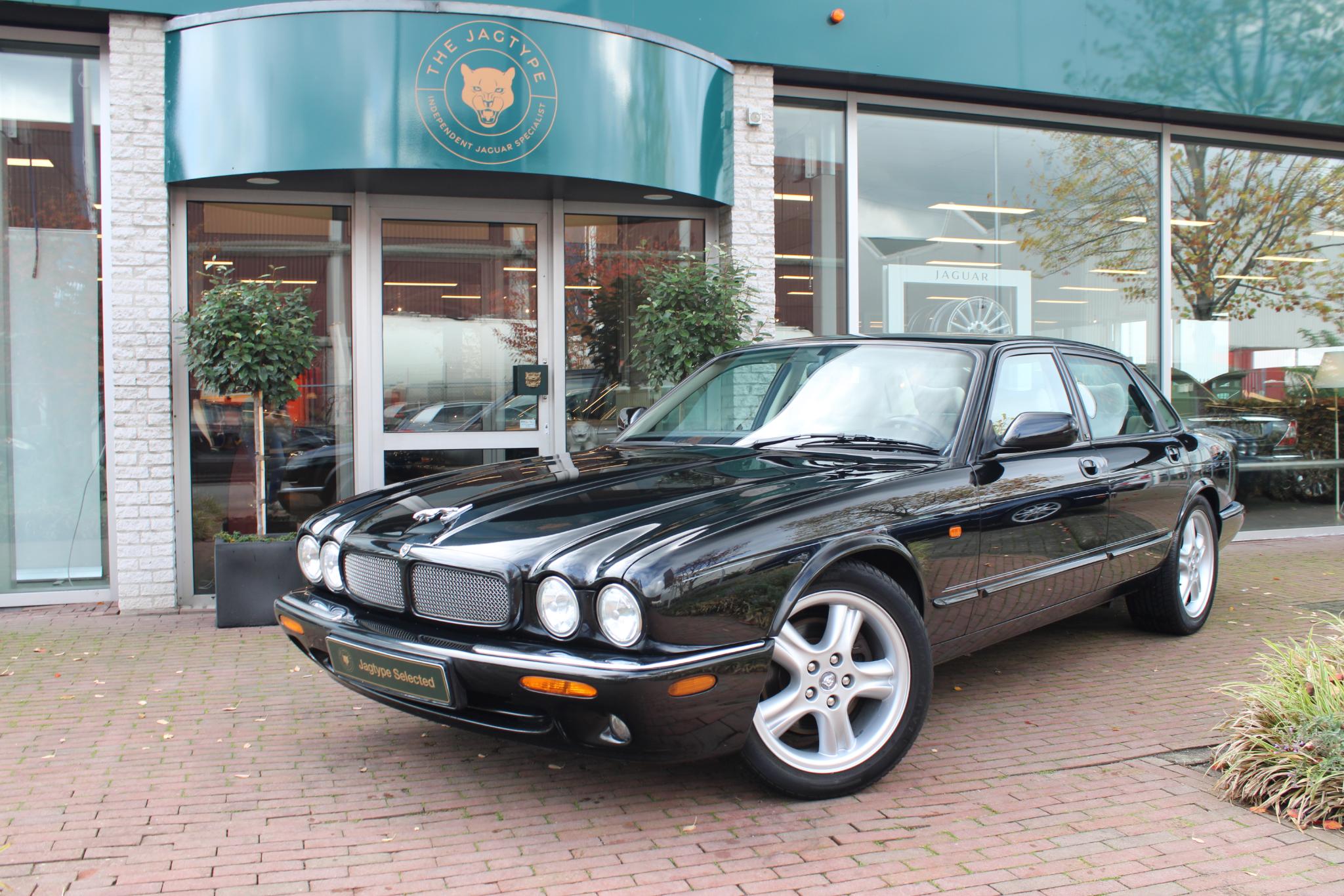 Jaguar XJR 4.0 V8