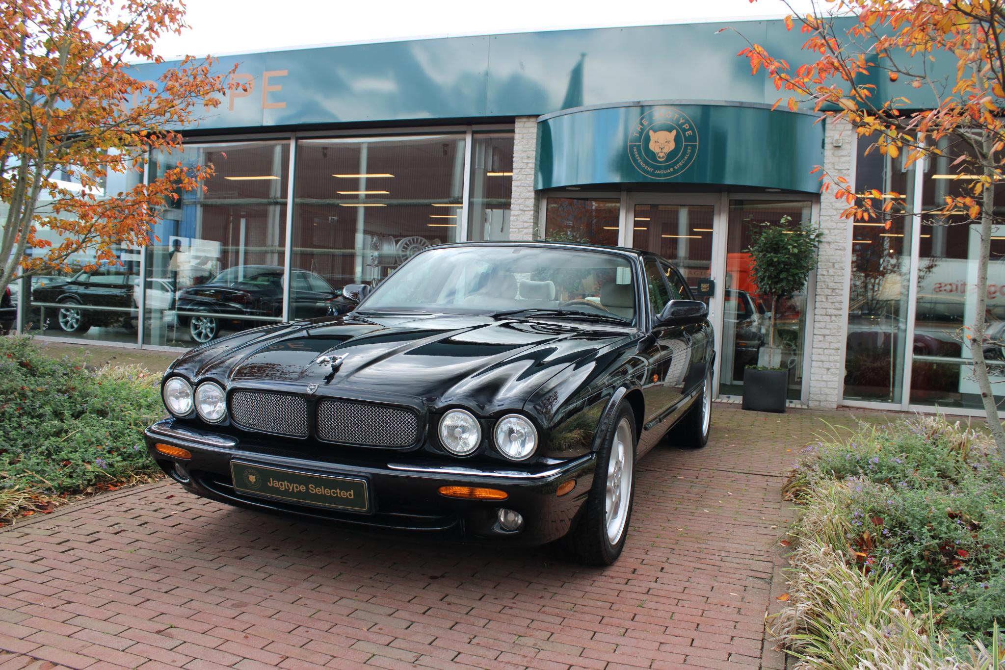Jaguar XJR 4.0 V8