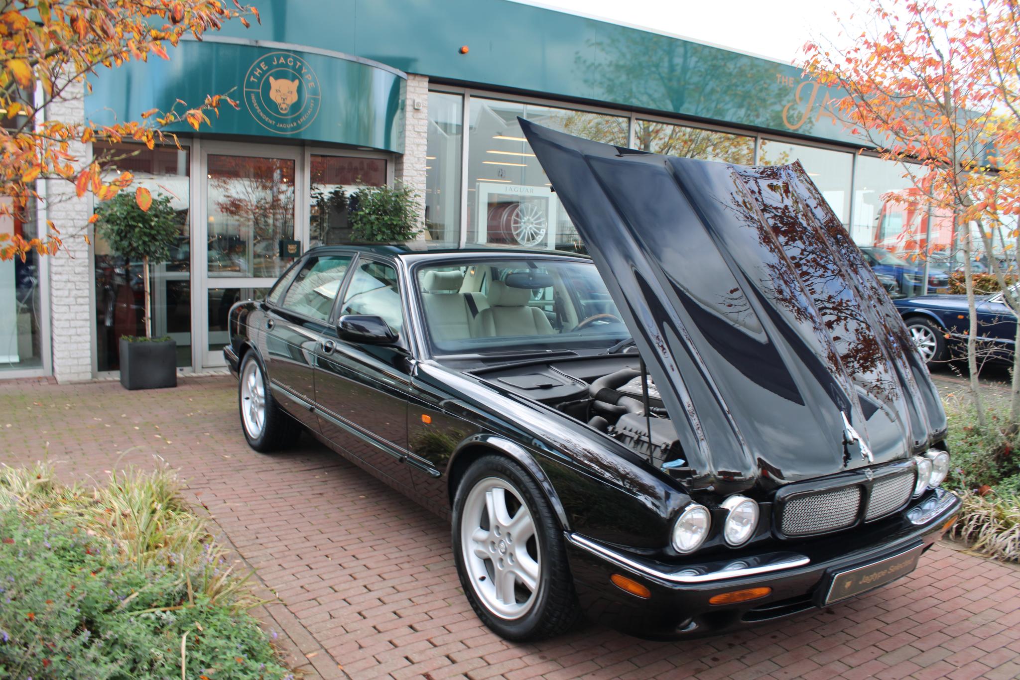 Jaguar XJR 4.0 V8