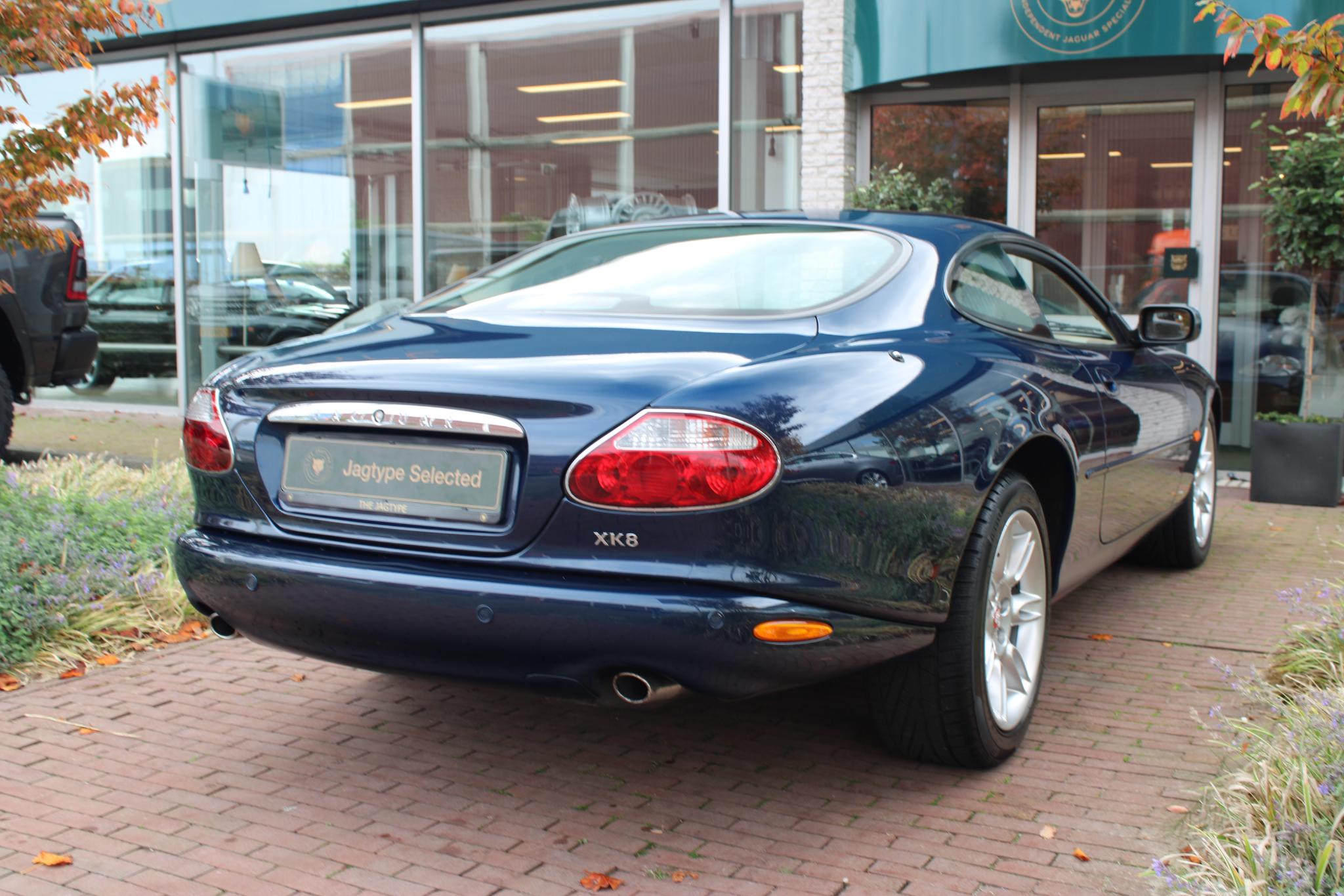 Jaguar XK8 4.0 V8 Coupé