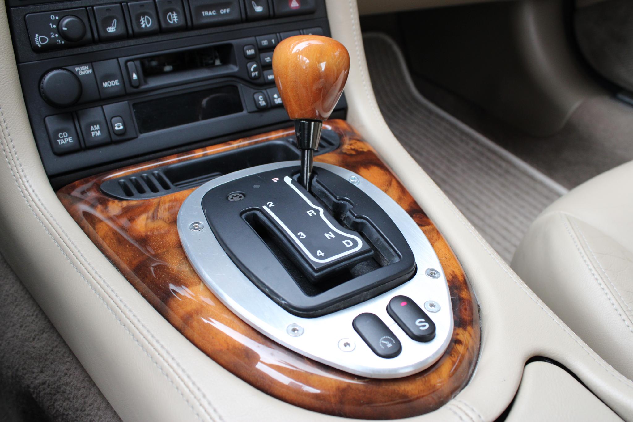 Jaguar XK8 4.0 V8 Coupé