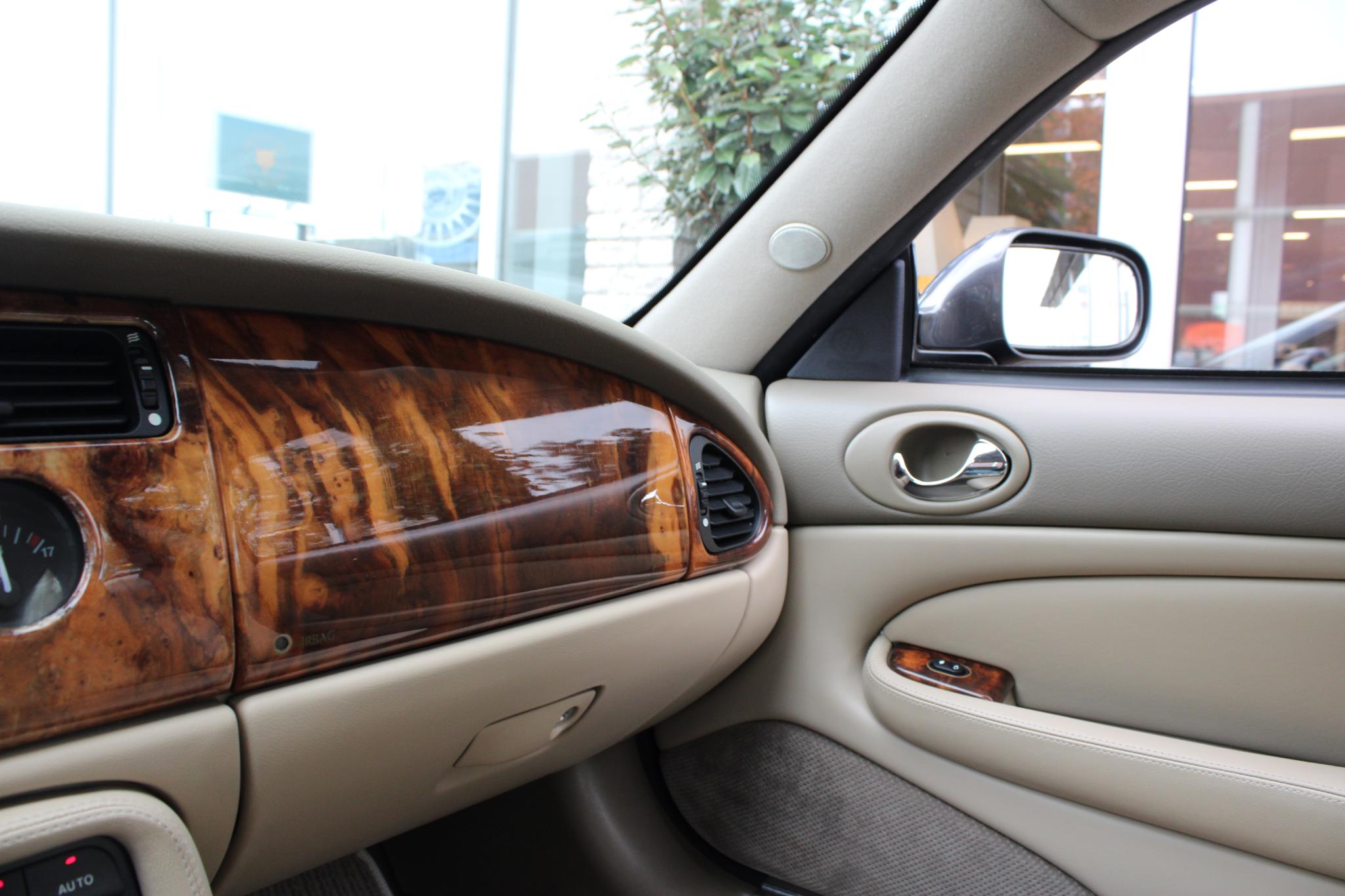 Jaguar XK8 4.0 V8 Coupé