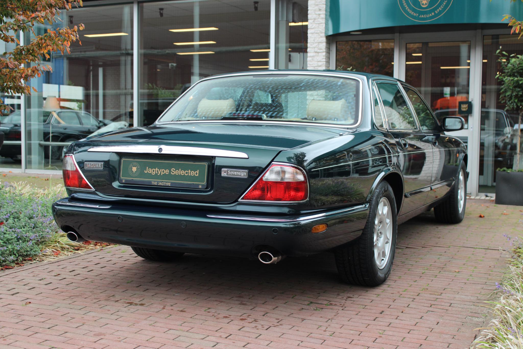 Jaguar Sovereign 4.0 V8