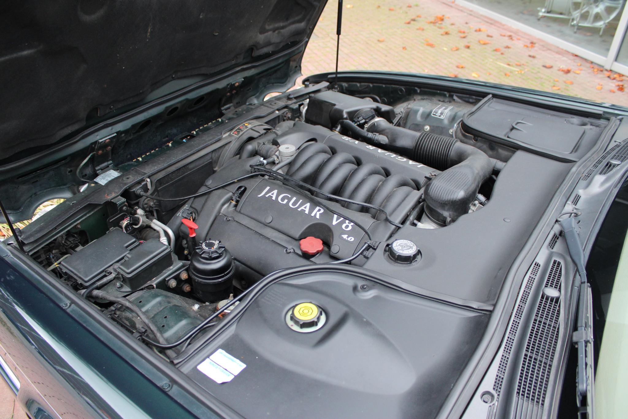 Jaguar Sovereign 4.0 V8