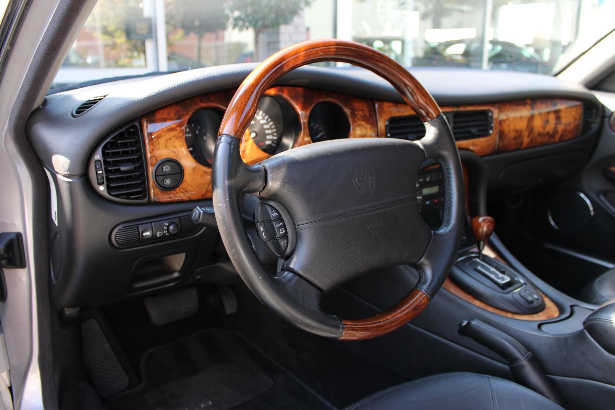 Jaguar Sovereign 3.2 V8