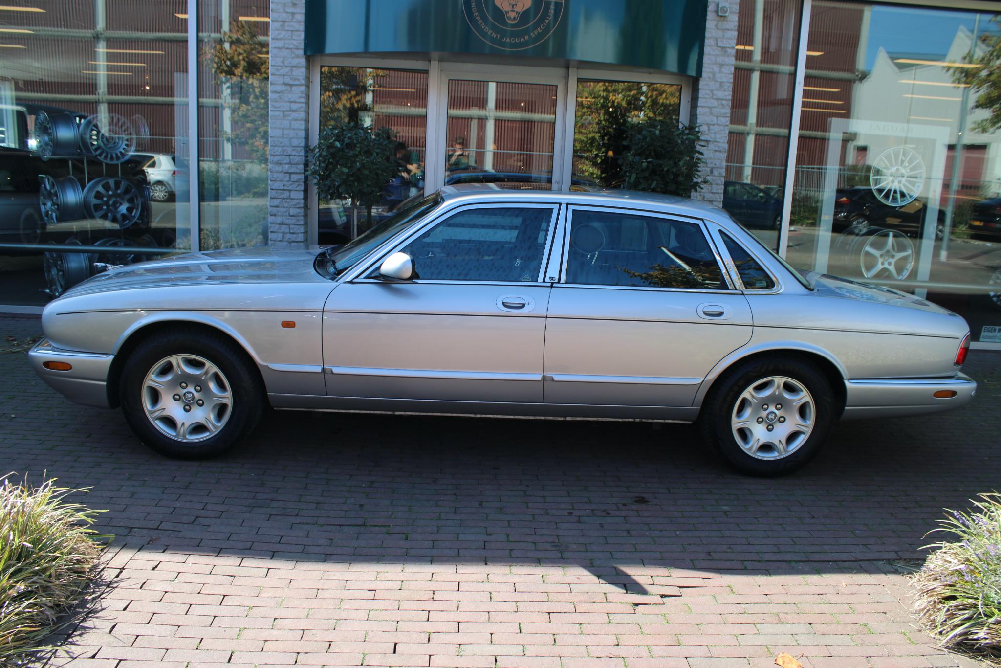 Jaguar Sovereign 3.2 V8